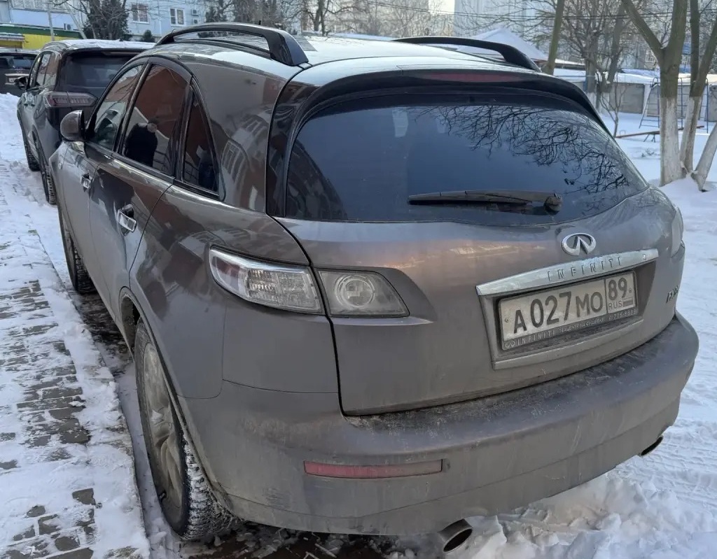 Д-к Ларина У.Н. А/м INFINITI FX35 PREMIUM, г/в 2007, г/н А027МО89, VIN JN1TANS50U0001365. Обременение:арест, н/ц 1 526 366,00 руб., з-к 305 273,00 руб., ш/а 15 264,00 руб.