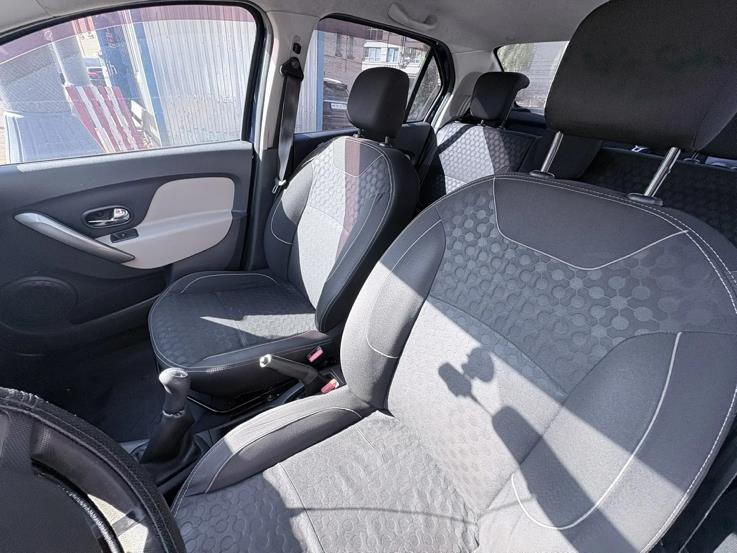 Автомобиль легковой седан RENAULT LOGAN