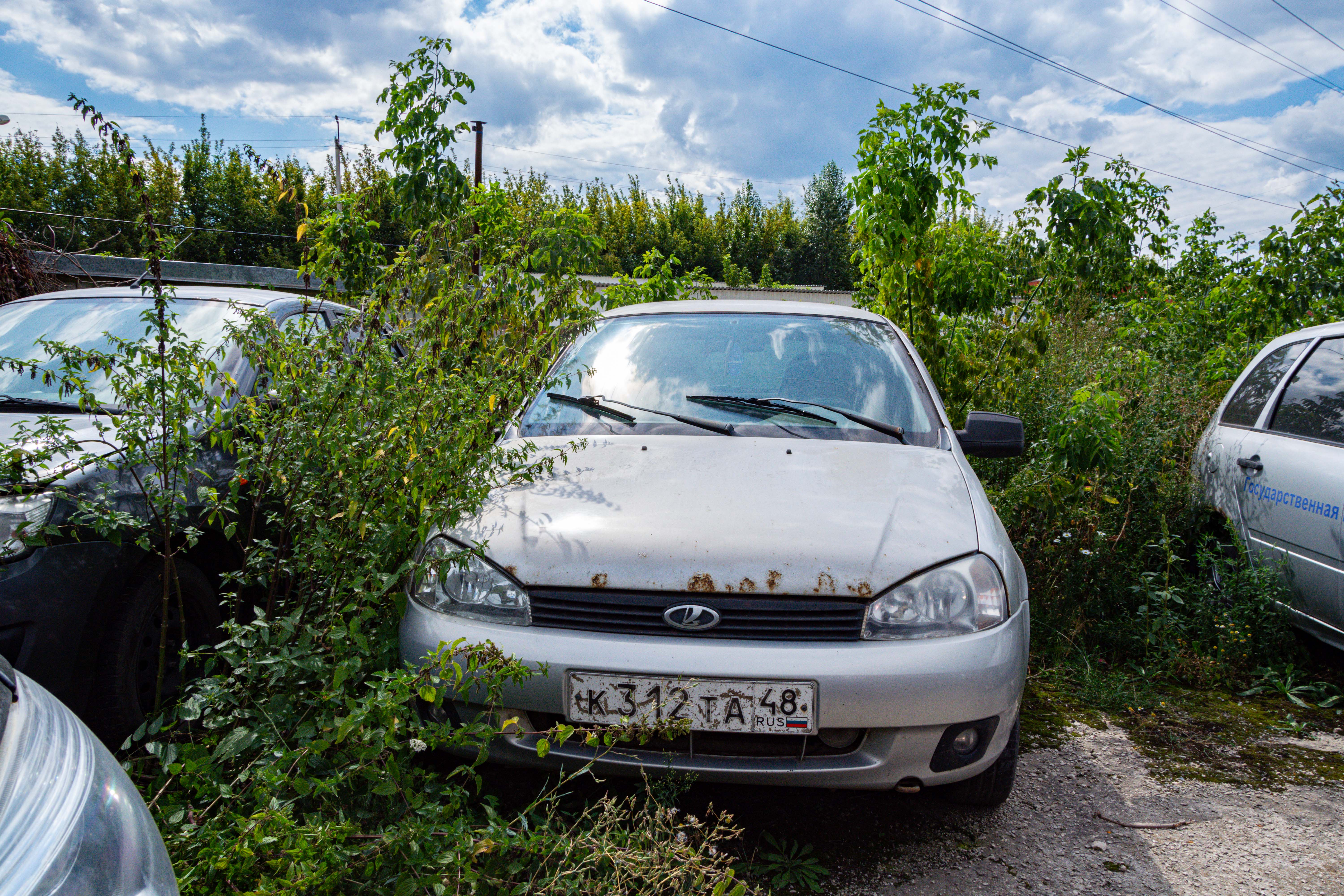 Легковой автомобиль марка, модель ТС: LADA, 111830 LADA KALINA, 2009 года выпуска, идентификационный номер (VIN) – XTA111830А0204811, модель и номер двигателя - 11183; 5176989, цвет кузова – серебристый по адресу: Липецкая обл., г. Липецк, пр. Поперечный, д.4А