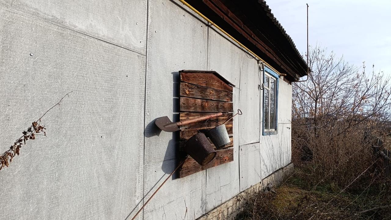 Здание фельдшерско-акушерского пункта, назначение: нежилое, площадь 128,5 кв. м, количество этажей: 1, в том числе подземных 0, кадастровый номер: 45:20:050603:271, одновременно с земельным участком с кадастровым номером: 45:20:050603:320, площадь: 631 кв. м, категория земель: земли населенных пунктов, виды разрешенного использования: для целей здравоохранения, по адресу: Курганская область, Шадринский муниципальный округ, с. Маслянское, ул. Исетская, д. 25