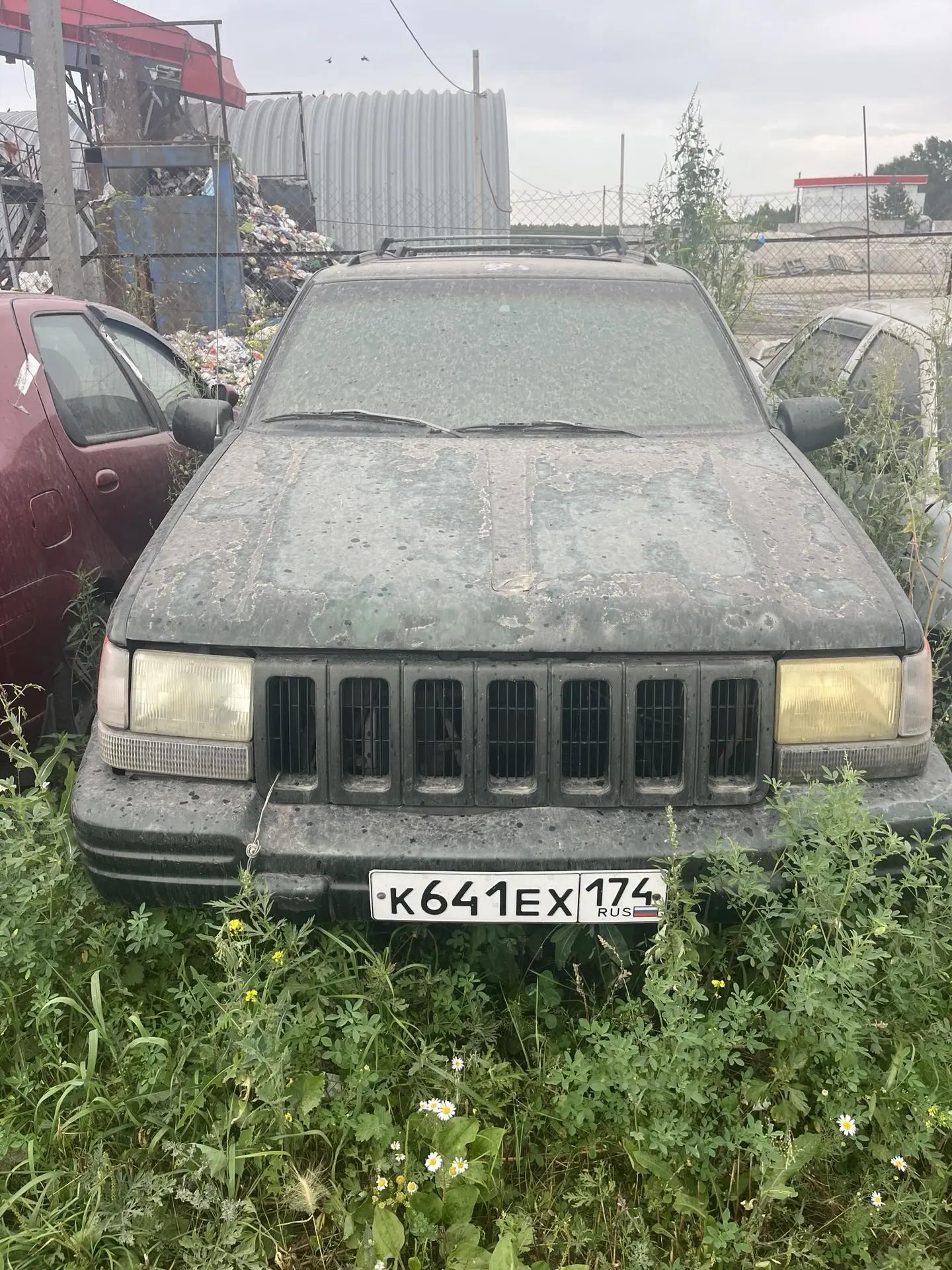 а/м JEEP GRAND CHEROKEE, цвет темно-зеленый, г/н K641 ЕХ