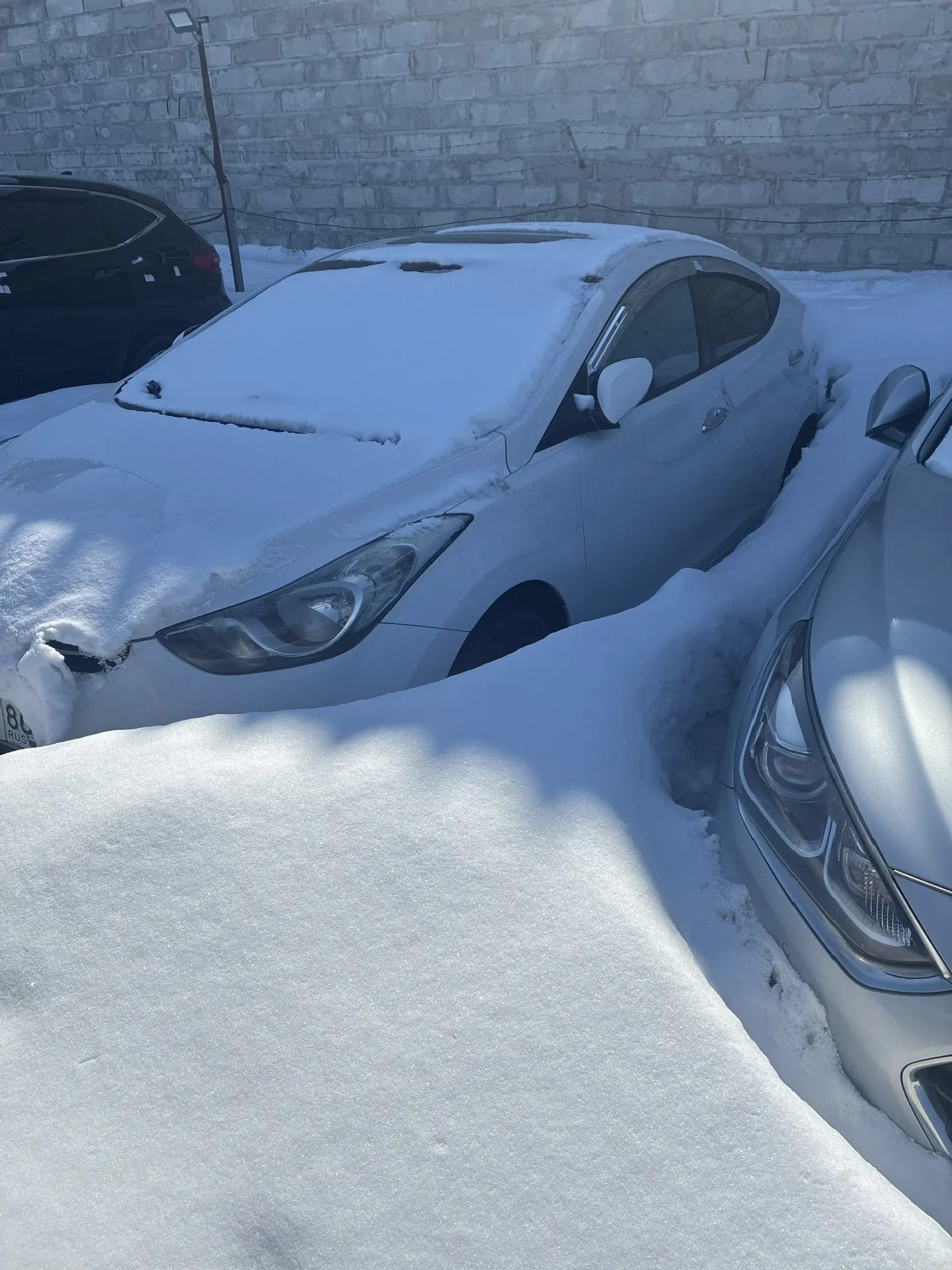 HYUNDAI AVANTE, 2012 Г.В., Г/Н Т871ХУ86, цвет белый, VIN- KMHDH41DBCU390071 ТС обременено ЗАЛОГОМ, который остается на имуществе, согласно ГК РФ (покупатель оплачивает залог самостоятельно). Ограничения ФССП на регистрационные действия. (ключи и документы отсутствуют, техническое состояние не проверялось, пробег не известен). Имущество продается в том виде, в каком оно есть, в случае продажи возврату/обмену не подлежит. За скрытые дефекты имущества Продавец ответственности не несет.