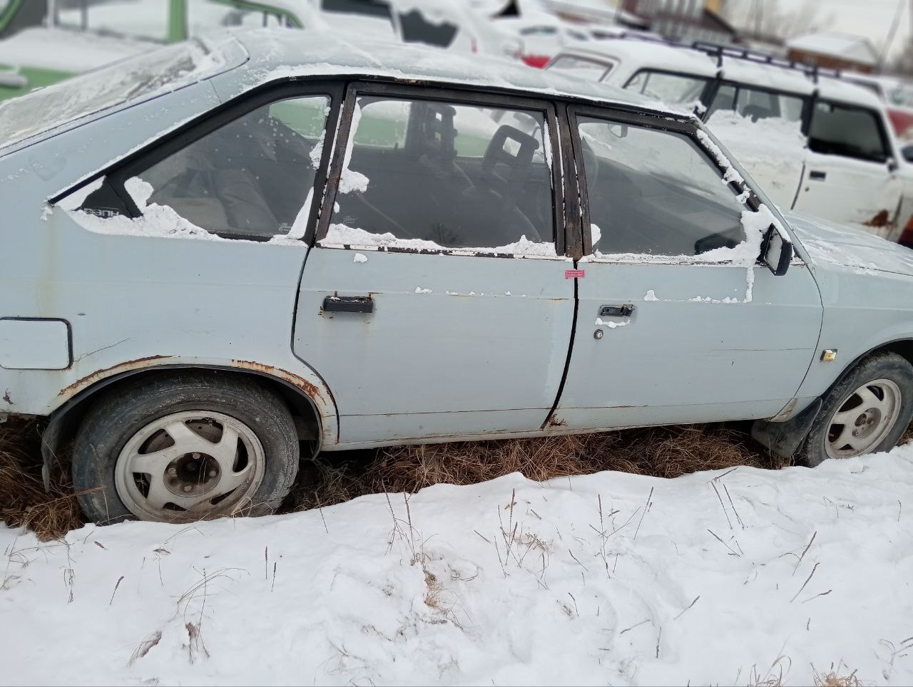 Автомобиль М-2141, г/н С324УВ24, 1995 г.в., VIN XTB214100S0565498. Рабочее состояние, и комплектность автомобиля не проверялось. Находится в г. Минусинск, данное имущество обращено в доход государства (Документы, ключи, отсутствуют) (2368/25)