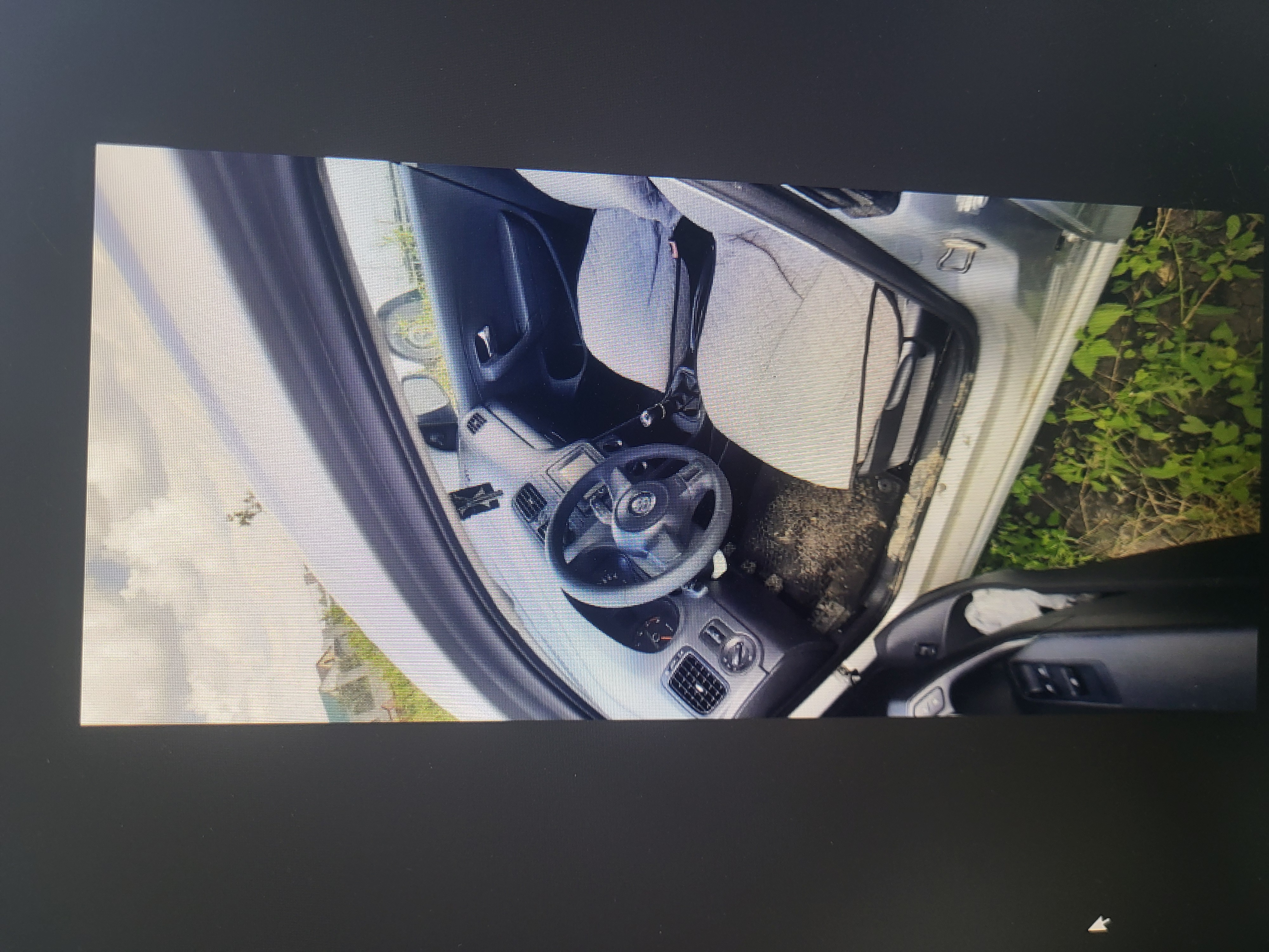 Автомобиль Фольксваген Поло с государственным регистрационным знаком В 313 АВ 09, 2011 года выпуска, цвет: серебристый, идентификационный номер (VIN): XW8ZZZ61ZBG024122. Ключи и документы отсутствуют