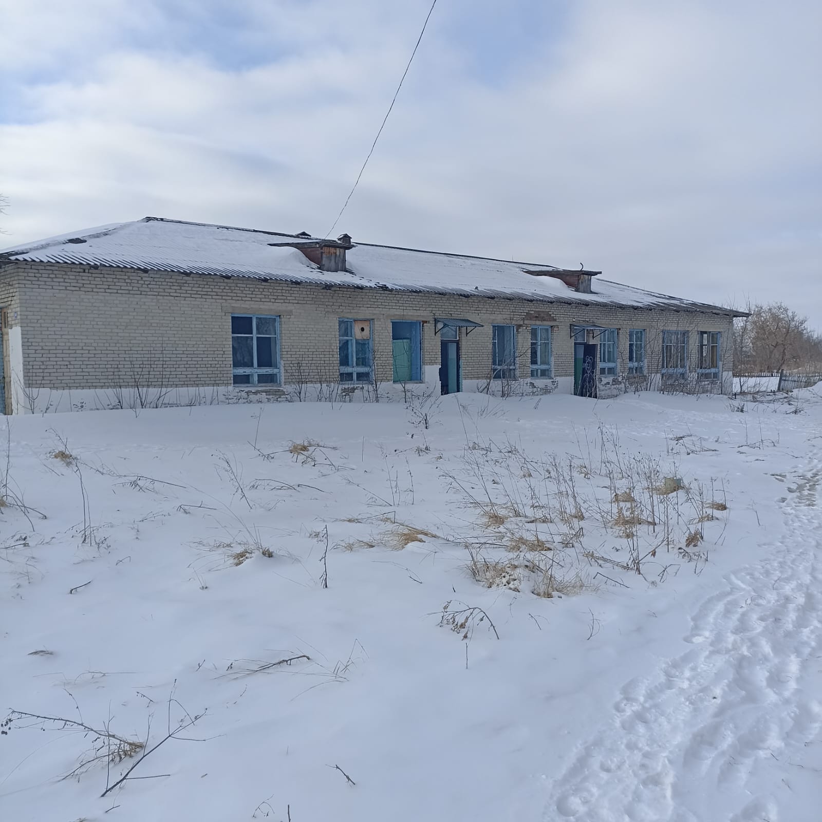 Продажа нежилого здания (детский сад) с земельным участком
