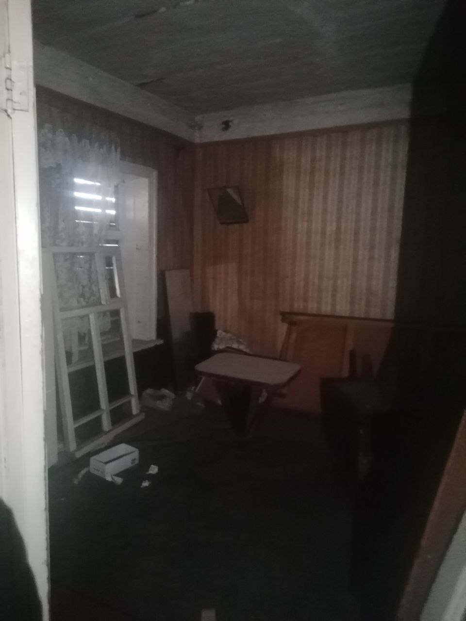 Нежилое здание, общей площадью 148,7 кв. м, кадастровый номер: 76:21:020132:26, с земельным участком, общей площадью 933 кв. м, кадастровый номер 76:21:020132:9, расположенных по адресу: Ярославская область, г. Тутаев, ул. 2-я Овражная, д.6