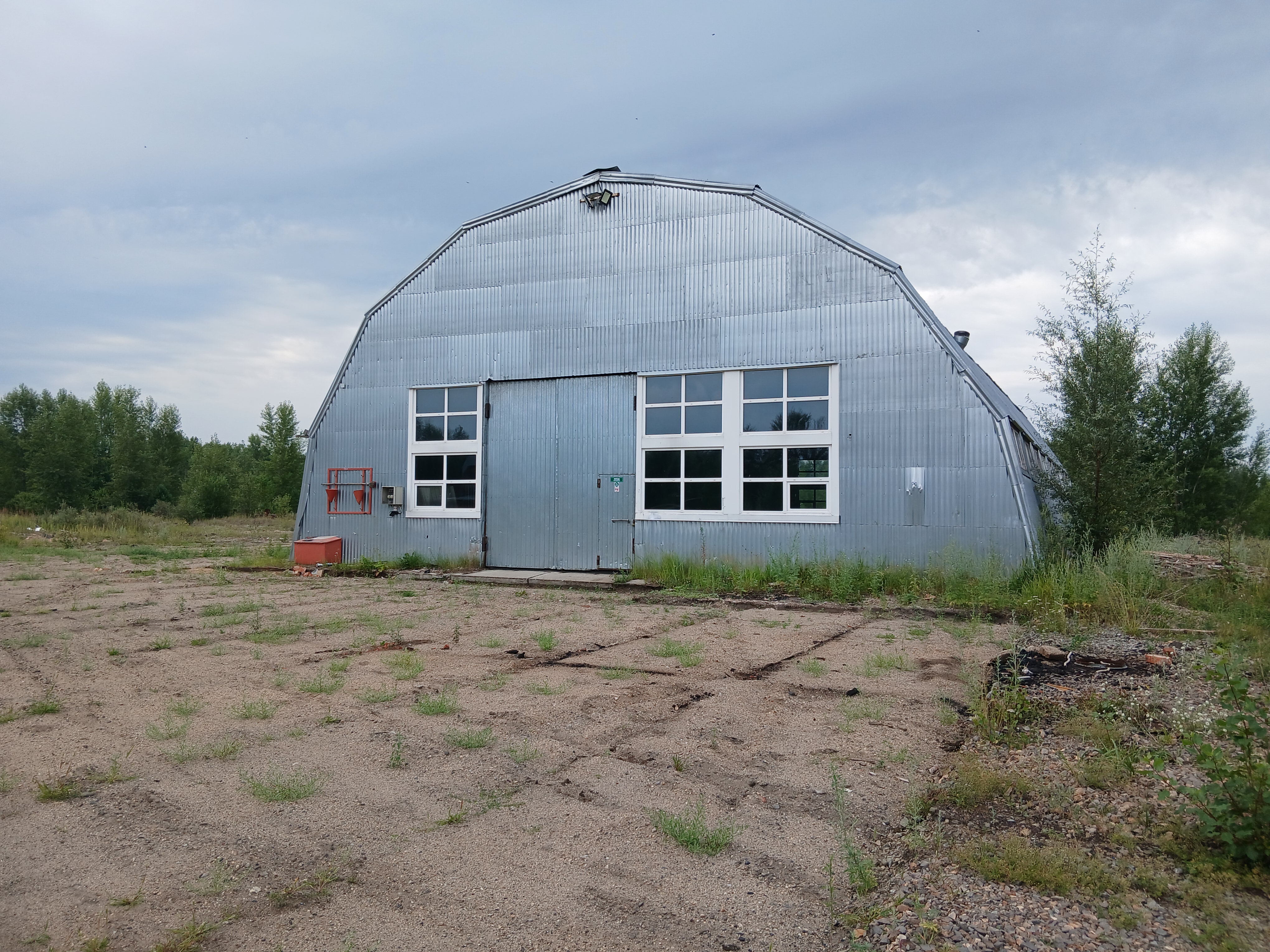 Сооружение (ангар), общей площадью 476,4 кв.м. по адресу: Томская область, Первомайский район, п. Беляй, ул. Путейская, д.3/4, кадастровый номер 70:12:0201002:666 на земельном участке общей площадью 3132 кв.м. по адресу: Российская Федерация, Первомайский муниципальный район, Первомайское сельское поселение, п. Беляй, ул. Путейская, 3/4, кадастровый номер 70:12:0201001:237