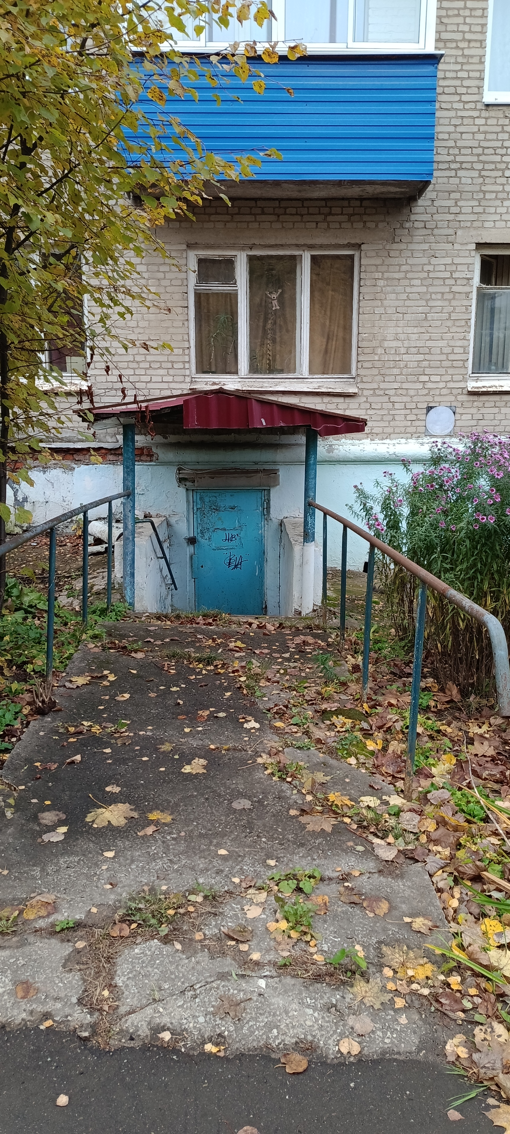 Аренда нежилого помещения 62,4 кв.м. для осуществления любого вида деятельности, не запрещенного законодательством Российской Федерации для данного нежилого помещения в г.о. Серпухов