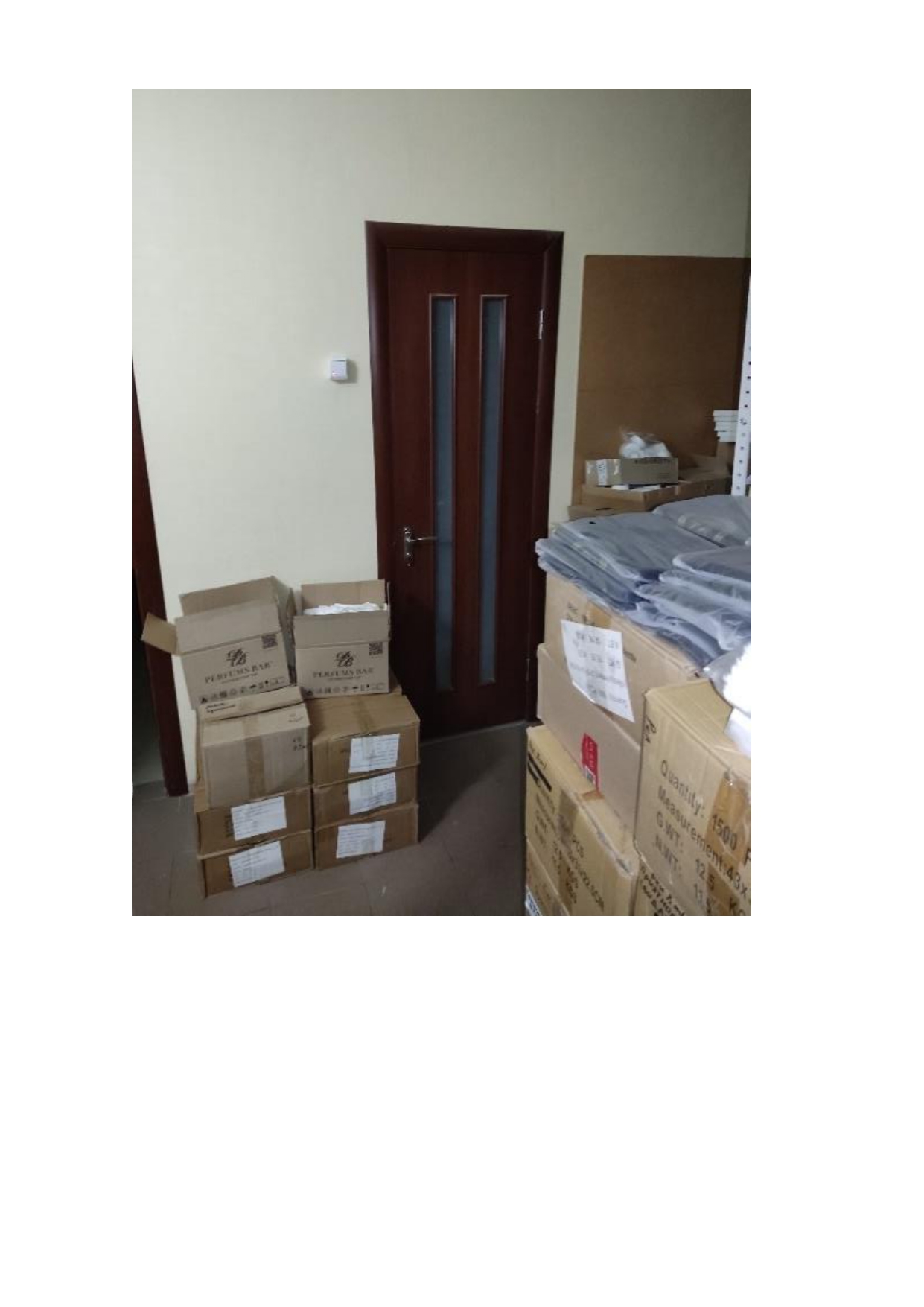 аренда нежилых помещений №№ 83, 84, 85, 86, 87, 88, 89, 90, 91, 92, 93, общей площадью 86,7 кв. м, расположенных на первом этаже нежилого здания с кадастровым номером 90:22:010109:63 по адресу: Республика Крым, г. Симферополь,  ул. Героев Сталинграда, 10, общей начальной минимальной стоимостью 48 428 (сорок восемь тысяч четыреста двадцать восемь) рублей 96 копеек арендной платы в месяц (без учета НДС), сроком на 11 (одиннадцать) месяцев