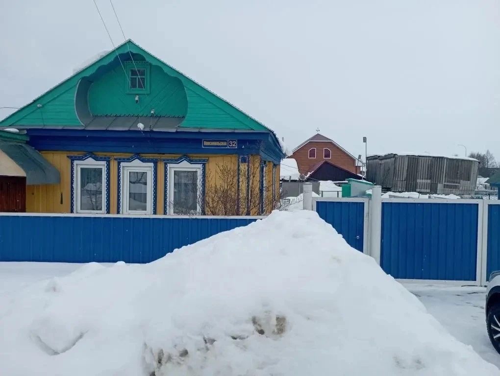 Жилой дом, пл. 72,85 кв.м., к/н 16:29:130301:347 и земельный участок, пл. 1220 кв.м., к/н 16:29:060150:17 по адресу: РТ, с.Муслюмово, ул.Комсомольская, д.32. Начальная цена – 1 100 000,00 (1360 (I) Фазлыев И.Ф.)
