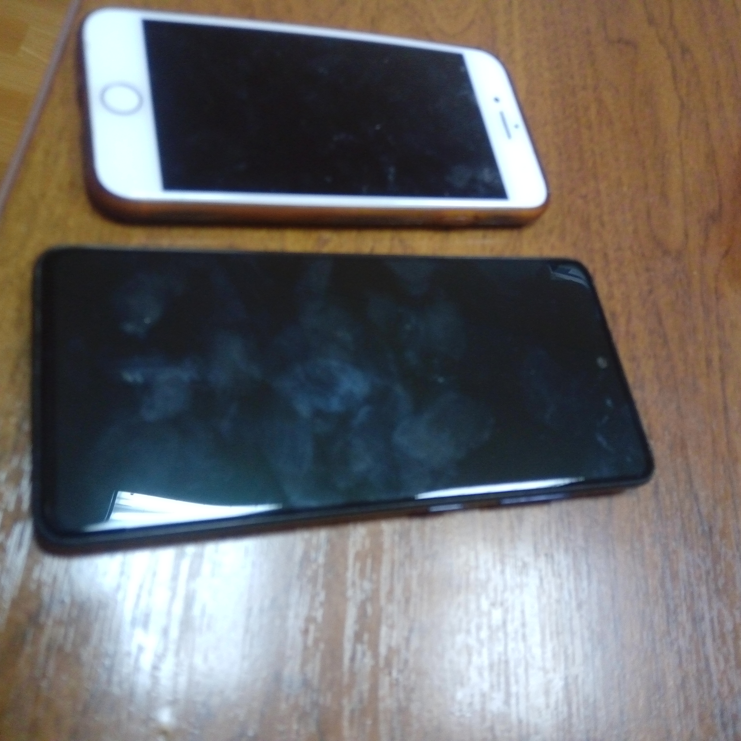 Годные остатки. Единый лот Телефон марки "SAMSUNG" модели "А51" № ПИБИ 58-002942-2; Сотовый телефон марки "Iphone" модели "Iphone 7" № ПИБИ 58-002325-2 Всего 2 единицы.