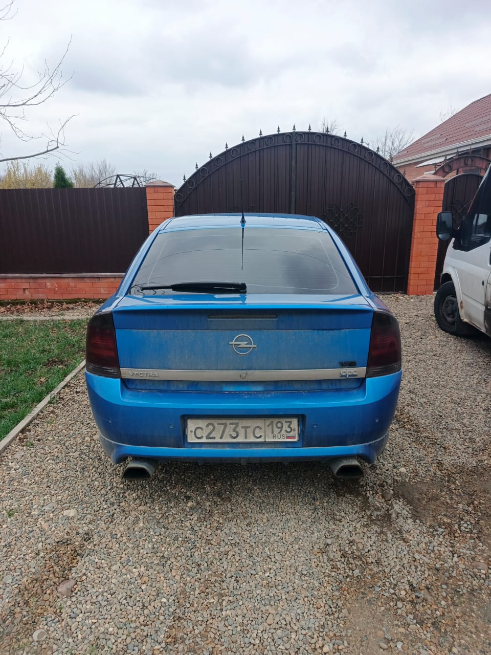 Д-к Муравцева А.Я. А/м OPEL VECTRA, г/в 2008, г/н С273ТС193, VIN W0L0ZCF6881078412. Обременение: арест, н/ц 938 378,00 руб., з-к 187 676,00 руб., ш/а 9 384,00 руб.