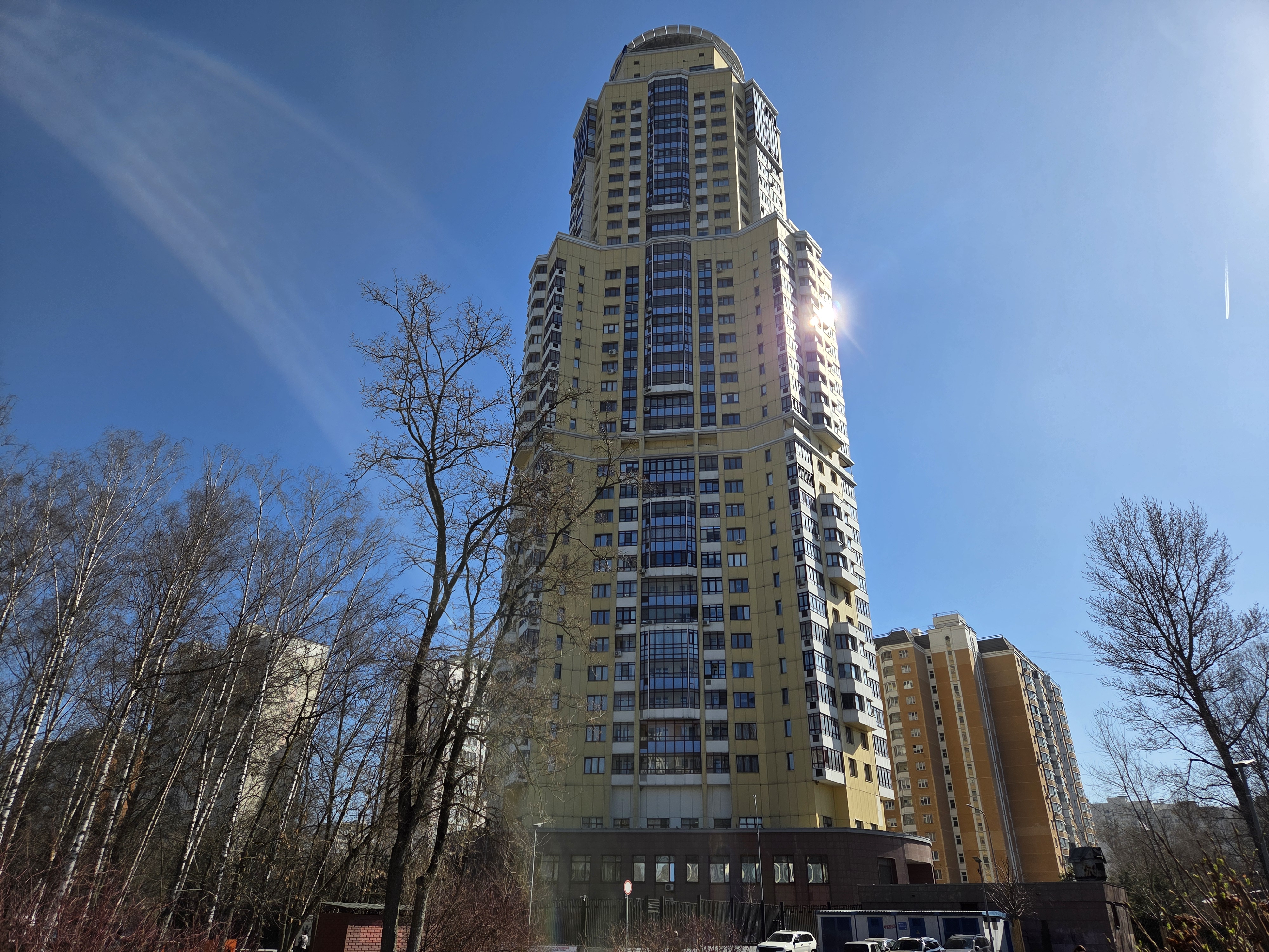 Продажа имущества, находящегося в собственности города Москвы, жилое помещение по адресу: г. Москва, ул. Дыбенко, д. 38, корп. 1, кв. 100, общей площадью 94,7 кв. м (этаж № 18), кадастровый номер: 77:09:0001008:19860
