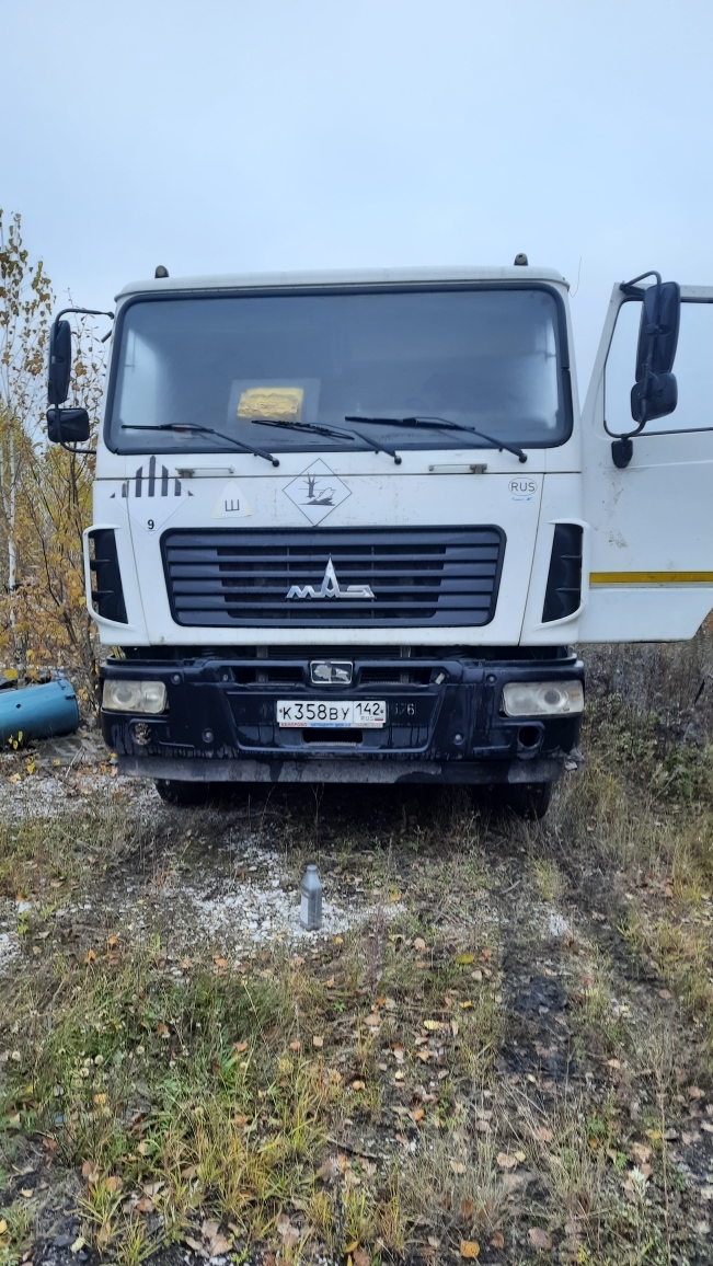 Мусоровоз КО-427-34 на шасси МАЗ-5340В2 ПТС 57 Н699924, выдан ОАО "Мценский завод Коммаш", 31.12.2013; идентификационный номер (VIN) Х5Н427344D0000022 модель, номер двигателя ЯМЗ-5363. D0007040, Шасси (рама) №YЗМ5340В2D0000022, кузов (прицеп) № отсутствует, цвет белый, номер К358ВУ142