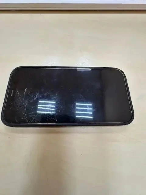 Мобильный телефон марки «iPhone 12 Pro». 1 шт