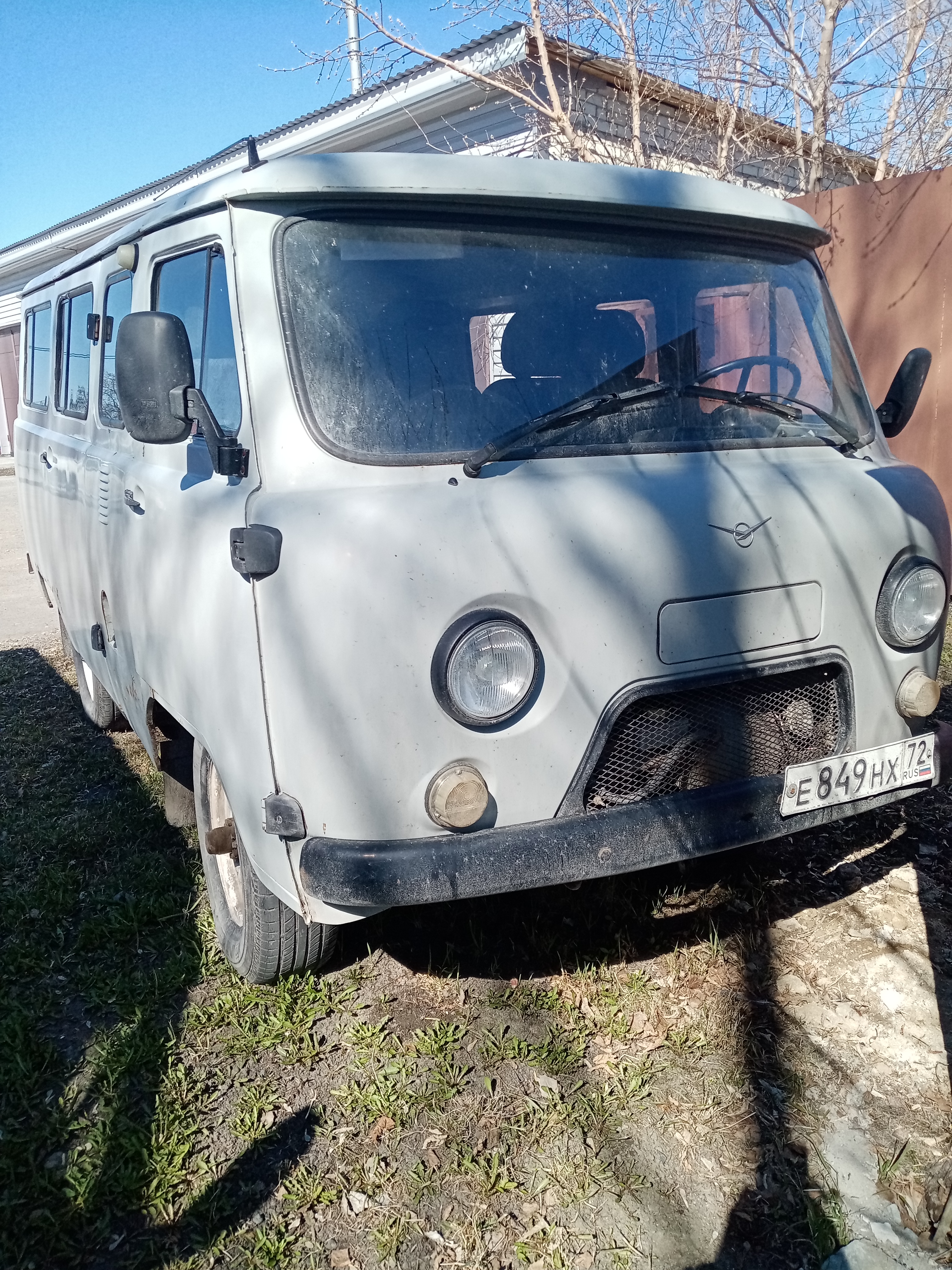 Автомобиль УАЗ 220694 специализированный пассажирский, год выпуска 2007, VIN ХТТ22069470403038, цвет белая ночь, модель, номер двигателя: 421З0Н 70402965, шасси № 37410070424356, регистрационный знак Е849НХ72 с Тахографом "АТОЛ" DRIVE – 5 и Комплектом системы и аппаратно-программного навигационного комплекта Тип1