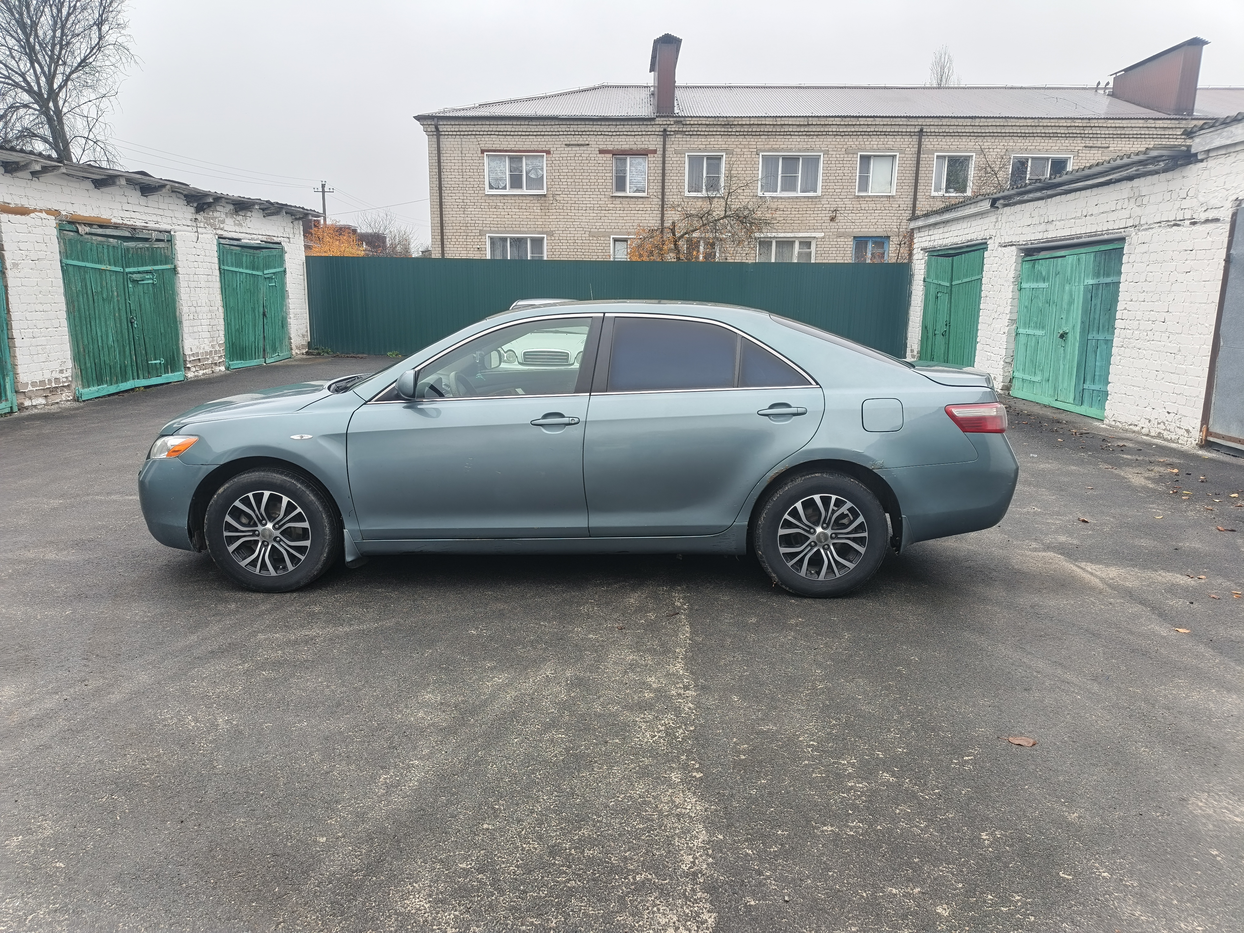 Автомобиль ТойотаКамри
