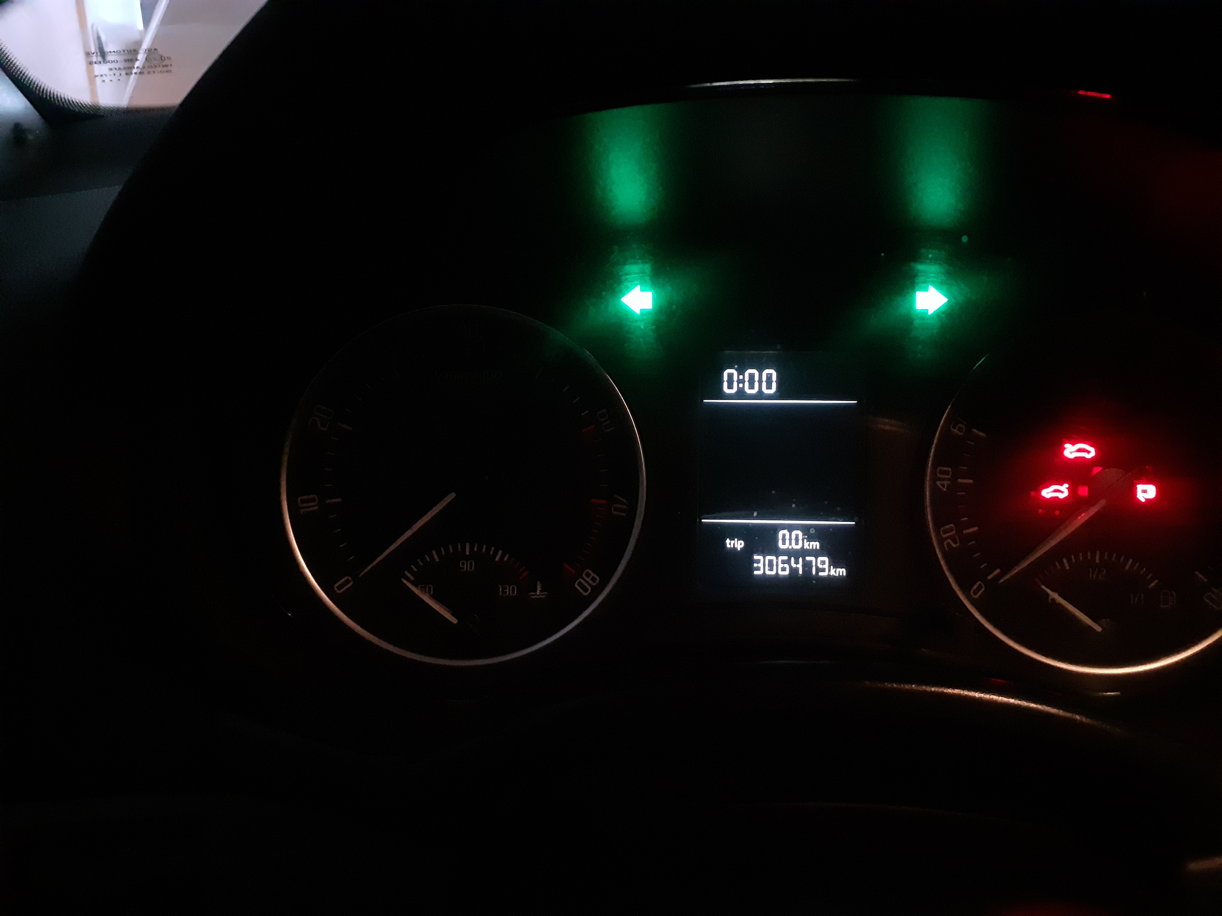 автомобиль SKODA OCTAVIA, год выпуска – 2012, паспорт транспортного средства – 40 НО 375647, регистрационный знак – К632ТК122, идентификационный номер (VIN) – XW8DA11Z3DK230681, модель, номер двигателя – BSE B26115, номер шасси (рама) – ОТСУТСТВУЕТ, номер кузова (кабина, прицеп) – XW8DA11Z3DK230681, цвет кузова – СЕРЕБРИСТЫЙ