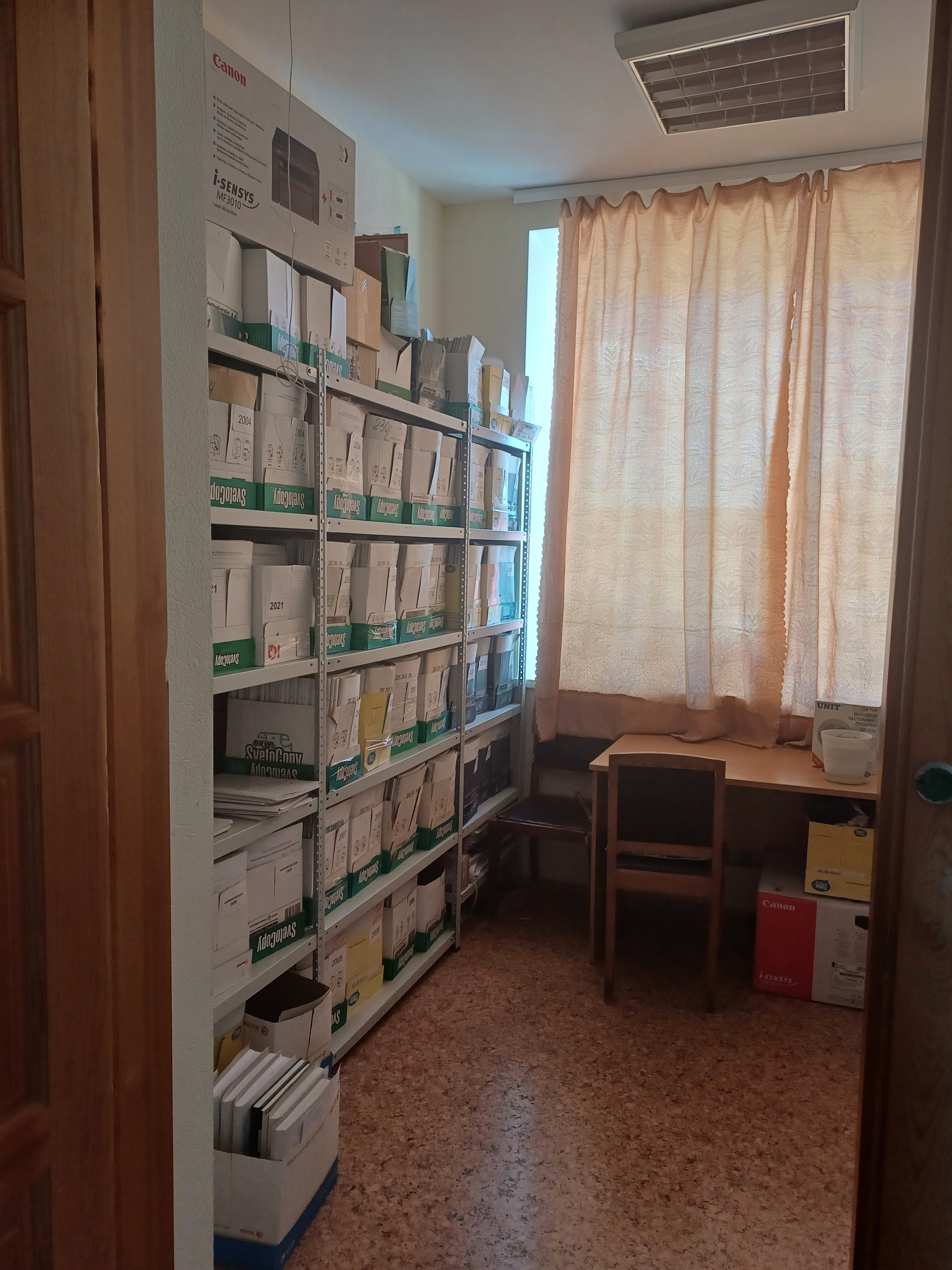 Право на заключение договора аренды нежилого помещения, расположенного на втором этаже в административном здании, общей площадью 7,6 кв.м., расположенных по адресу: Тюменская область, с. Упорово, ул. Володарского, 45.