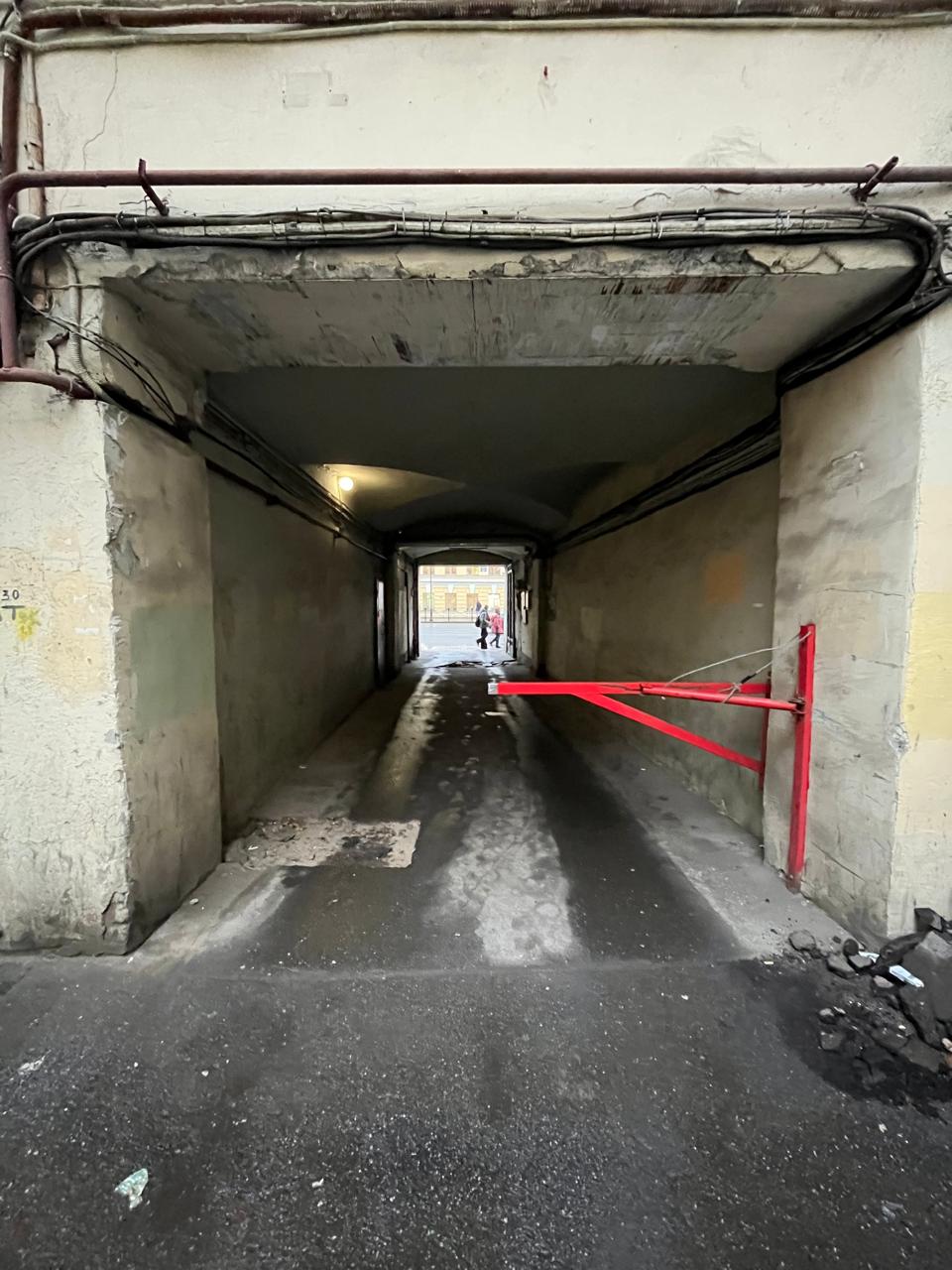 Нежилое помещение с кадастровым номером 78:32:0001635:3265, площадью 38,1 кв.м, расположенное по адресу: г.Санкт-Петербург, Московский проспект, дом 36, литера А, помещение 9-Н (РНФИ П13780011572, запись о государственной регистрации права собственности Российской Федерации от 30.01.2013 № 78-78-30/034/2012-085)