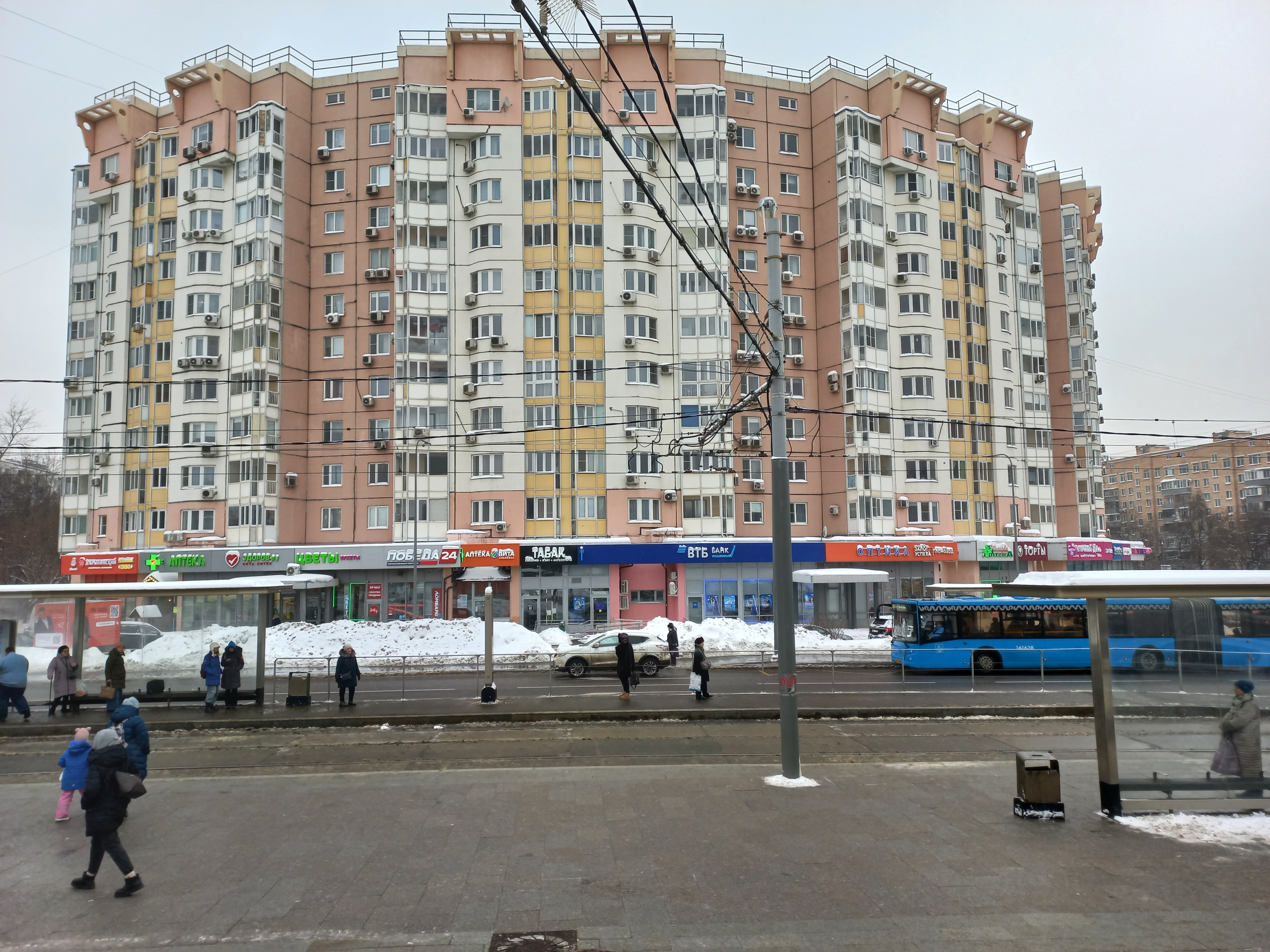 Продажа имущества, находящегося в собственности города Москвы, жилое помещение по адресу: г. Москва, ул. Новинки, д. 1, кв. 47, общей площадью 49,2 кв. м, (Этаж № 4), кадастровый номер 77:00:0000000:60378.
