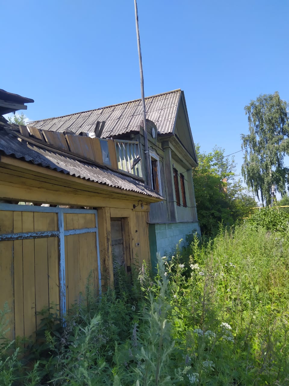 Нежилое здание, назначение: нежилое, общей площадью 58,3 кв. м., количество этажей: 1, в том числе подземных 1, кадастровый №: 74:25:0302106:86. Адрес (местоположение): Россия, Челябинская область, г. Златоуст, ул. Буревестника, д. 3, с отчуждением земельного участка (площадь 767 кв. м.).