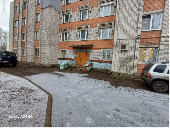 Нежилое помещение площадью 95,8 кв.м, с кадастровым номером 76:23:010101:139996, расположенного по адресу: Ярославская область, г. Ярославль, пр-кт. Авиаторов, д. 145, пом. I