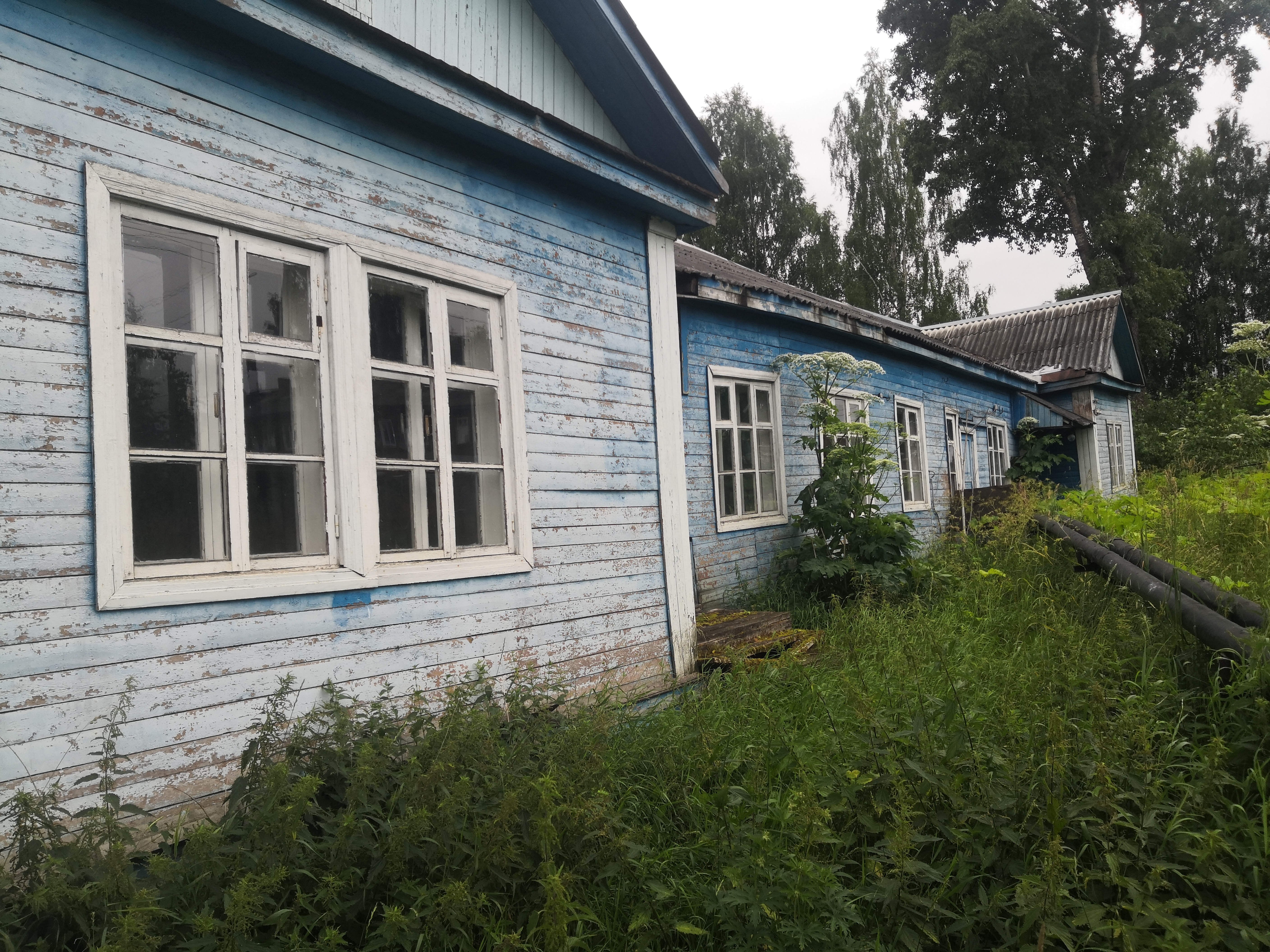 Нежилое здание (бывшее здание центра детского творчества), площадью 318,5 кв.м., 1961 года постройки, кадастровый номер 11:03:2001003:767