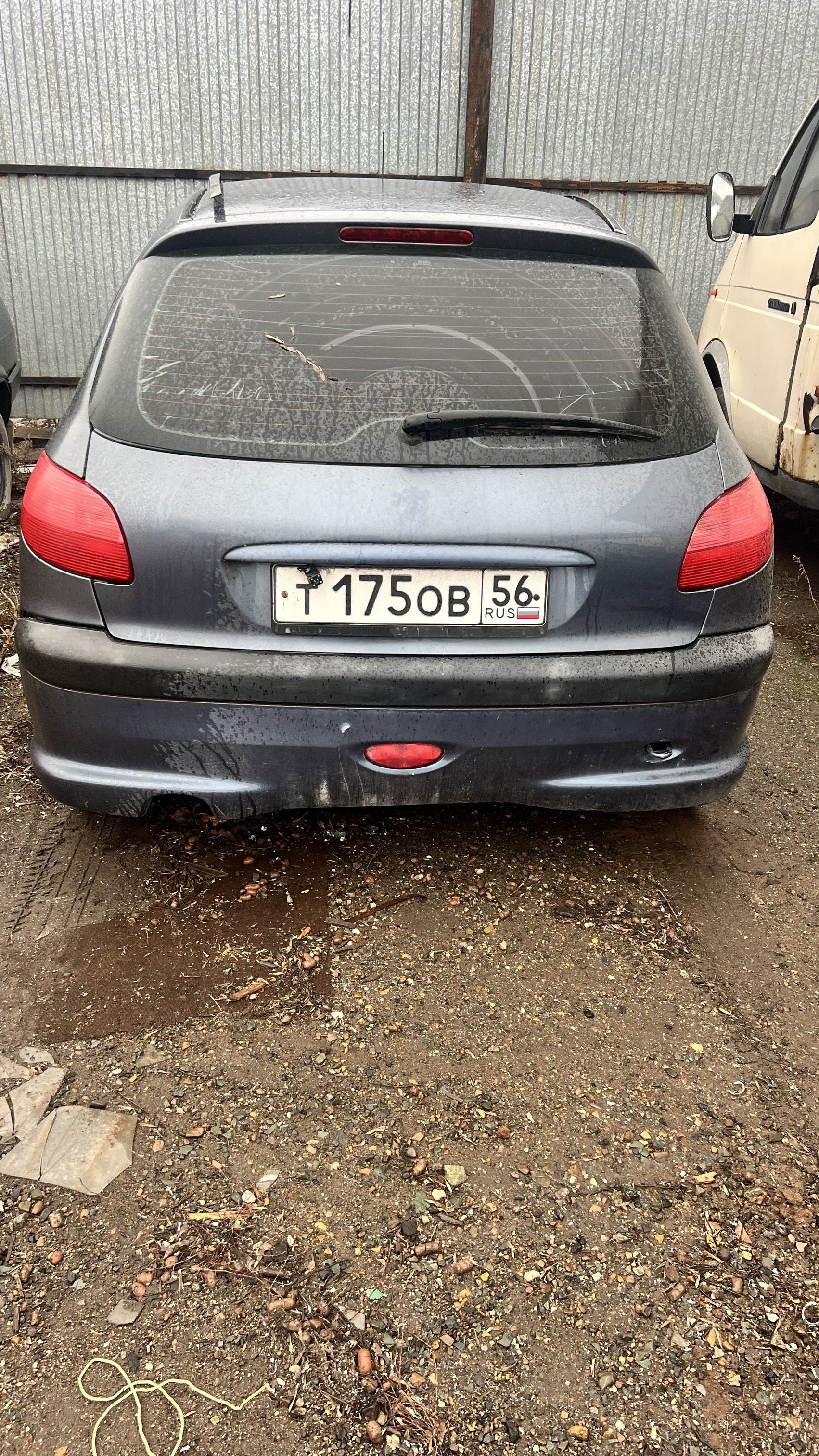 Автомобиль Пежо-206, 2005 г/в, г/н Т 175 ОВ 56, VIN NAAP3BDK461046573