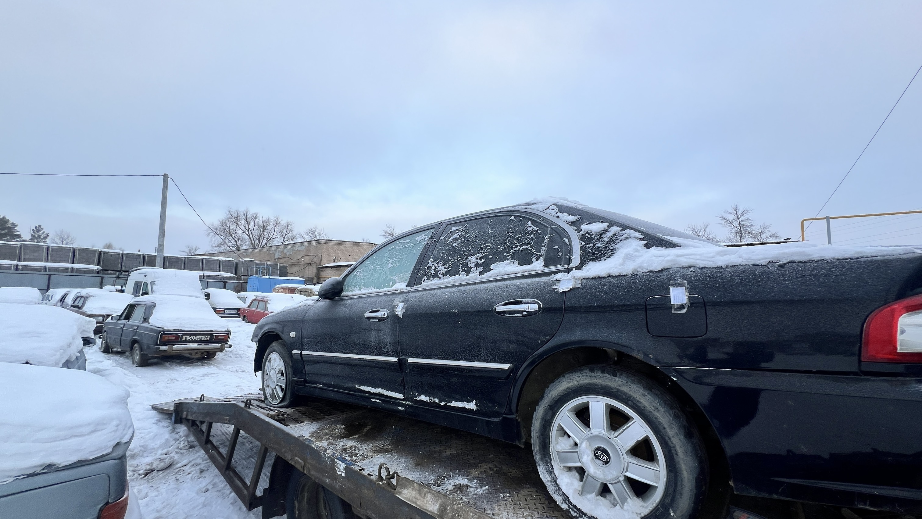 Автомобиль марки КИА Маджентис, 2005 г/в, г/н Е 589 ТМ 156, в кузове черного цвета, VIN X4XGD224250000577, СТС, ключ