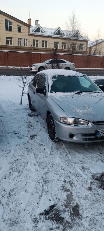 Легковой автомобиль MITSUBISHI COULT, рег. № VS LA 227, 2002 г.в., VIN JMBMNCJIA3U00067. Рабочее состояние и комплектность автомобиля не проверялось. Находится в г. Красноярск, данное имущество обращено в доход государства, в качестве годных остатков, постановка на регистрационный учет затруднительна. (Документы отсутствуют) (2599 З/Т)