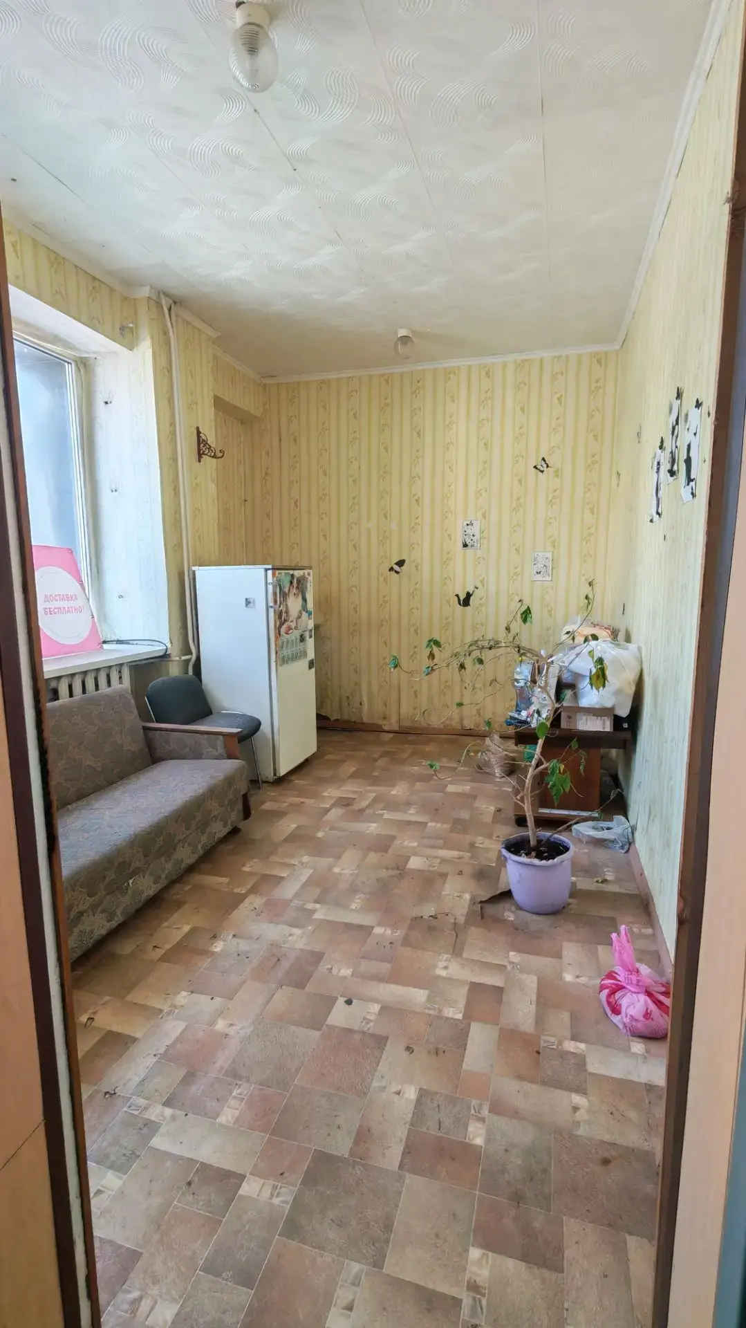 Нежилое помещение № 16 площадью 12,8 кв.м. на первом этаже здания Михайловского автовокзала