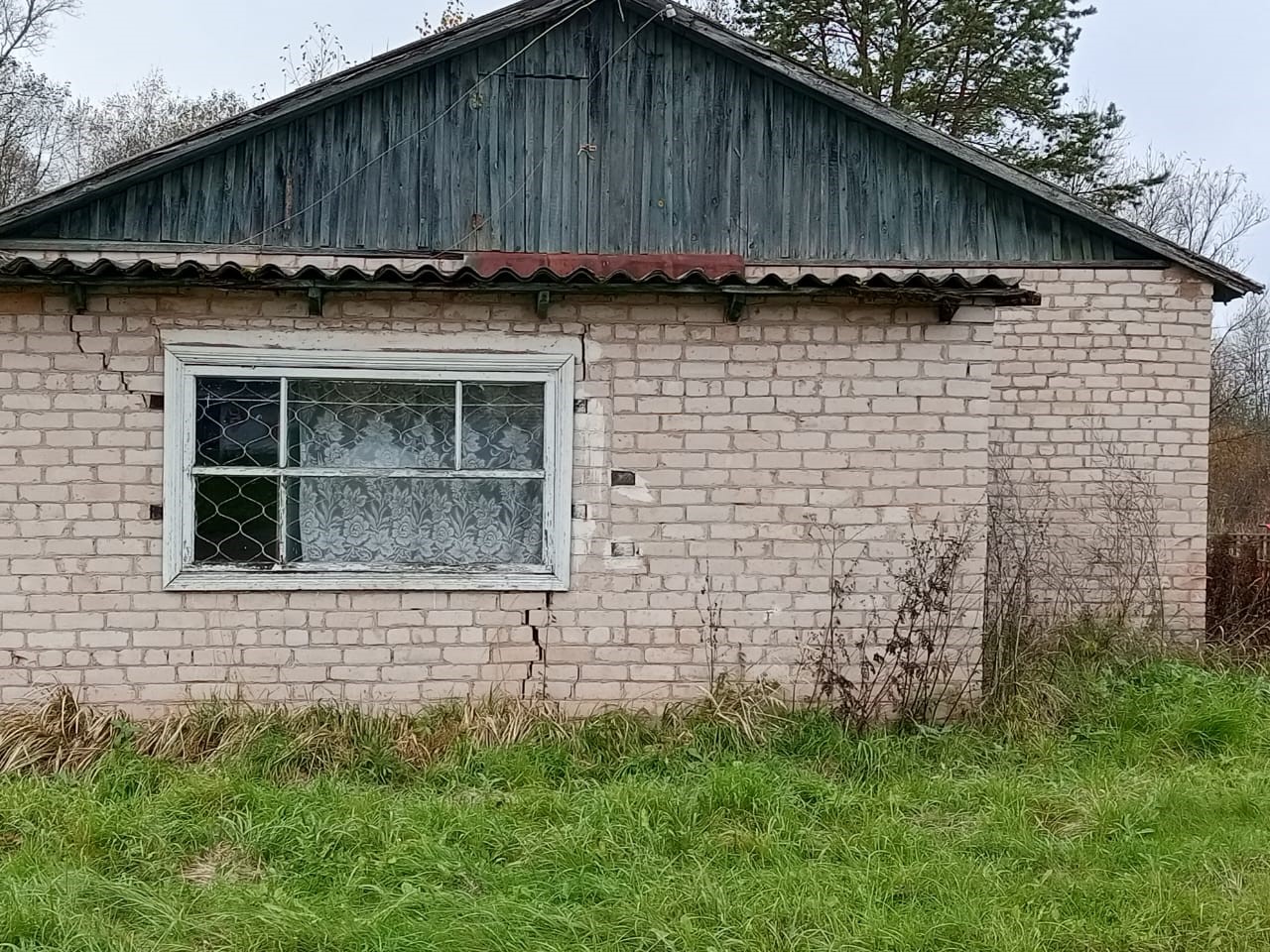 Нежилое помещение, площадь 57,8 кв. м, расположенное по адресу: Новгородская область, м.о. Старорусский, д. Пробуждение, д. 56