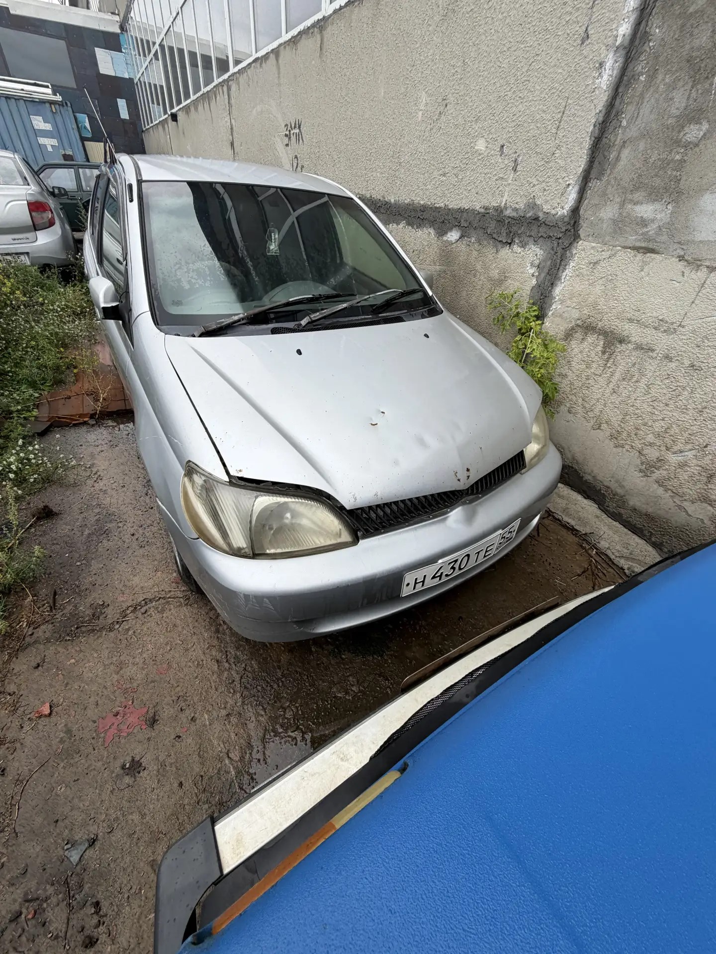 Автомобиль Toyota Platz, 2001 г.в.
