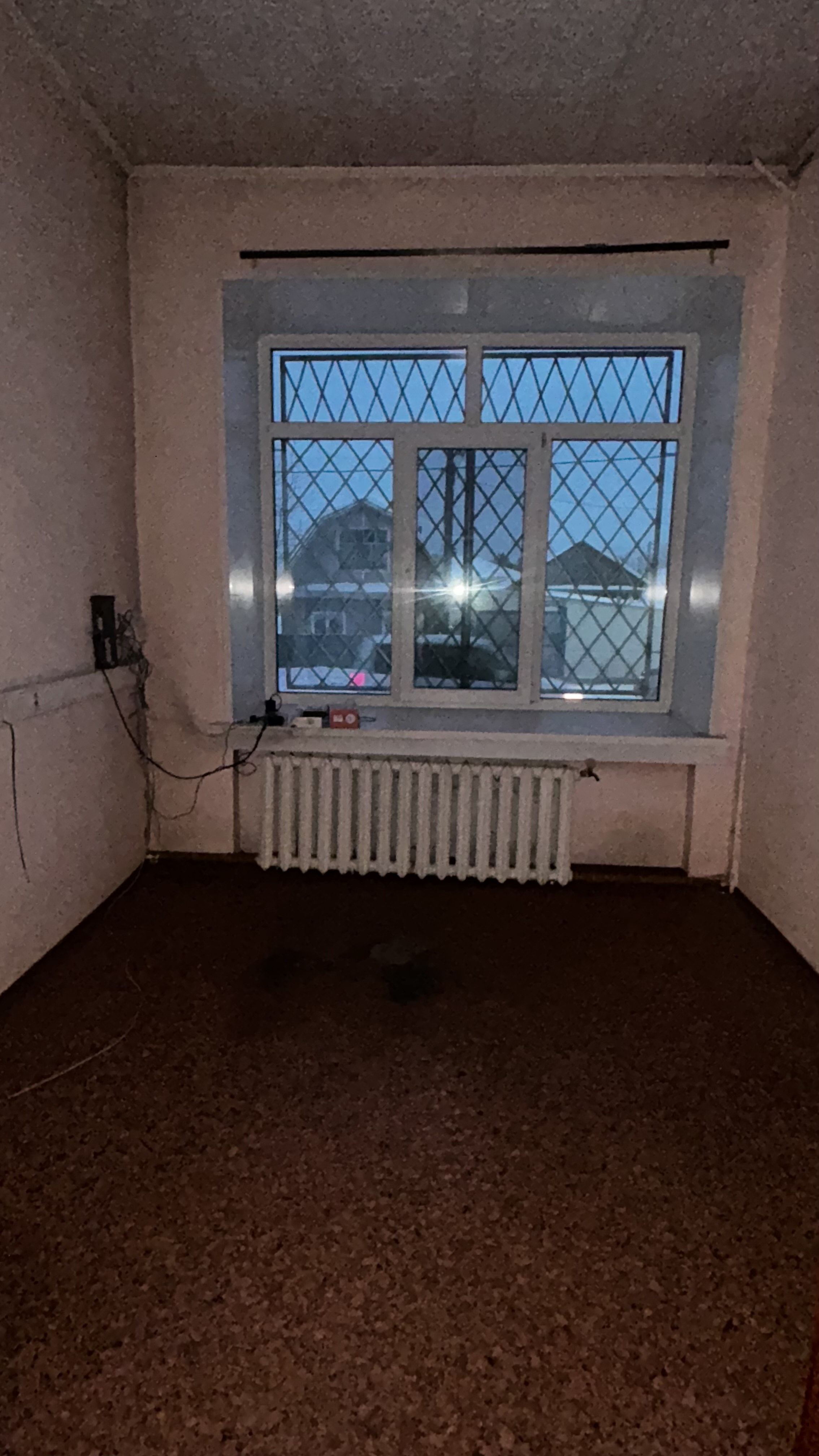 Помещение общей площадью 90,2 кв.м, с кадастровым номером 70:17:0000001:8099, расположенное по адресу: Томская область, муниципальный район Асиновский, городское поселение Асиновское, город Асино, улица Стадионная, дом 20, помещение 1.