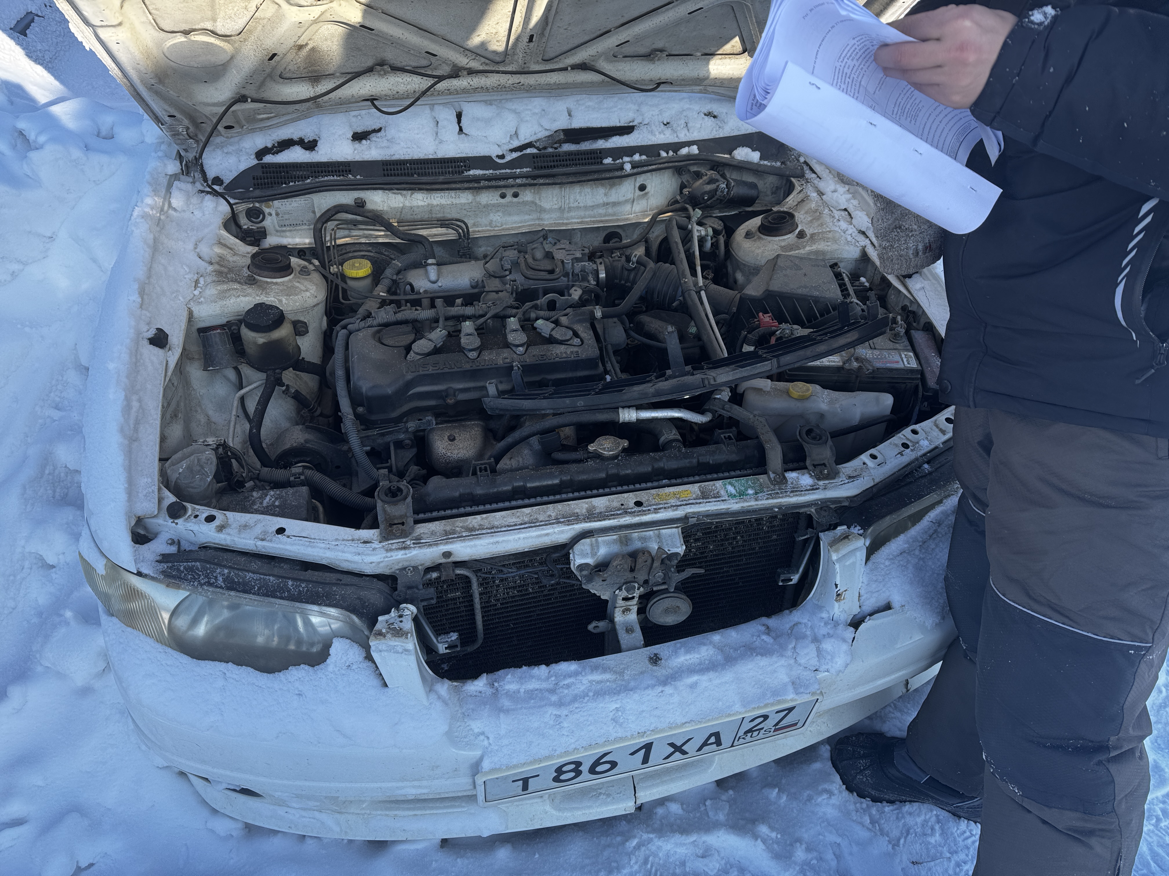 Автомобиль марки Nissan Expert
