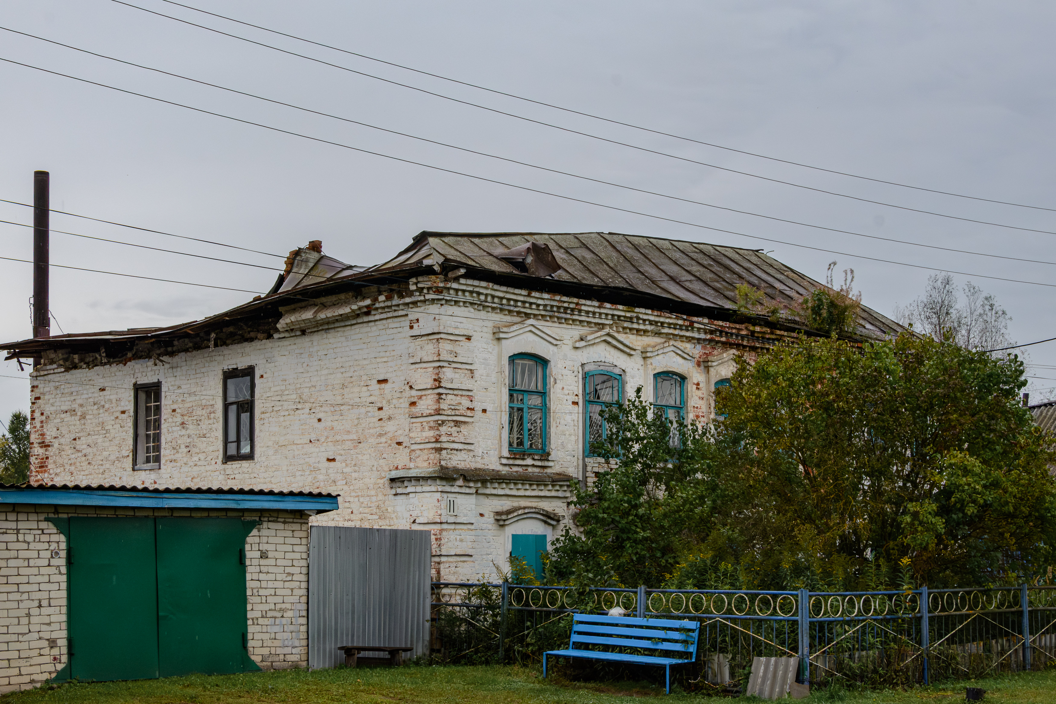 Земельный участок, площадь 745 +/- 10 кв.м., кад.№: 52:54:1200003:998; Здание, назначение: нежилое, площадь 255,2 кв. м., кад.№: 52:54:1200003:999 по адресу: Нижегородская область, Вознесенский р-н, р.п. Вознесенское, ул. Заречная, д.11; Здание, назначение: нежилое, площадь 97,5 кв. м., кад. №: 52:54:1200003:1002, по адресу: Нижегородская область, Вознесенский р-н, р.п. Вознесенское, ул. Заречная, д.11А.
