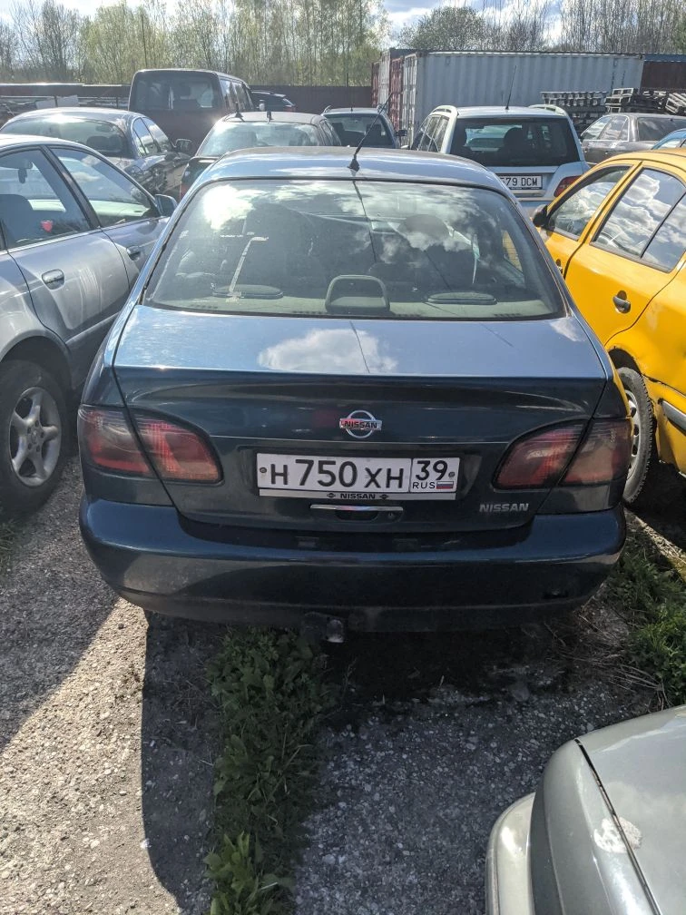 Автомобиль "Ниссан Primera"