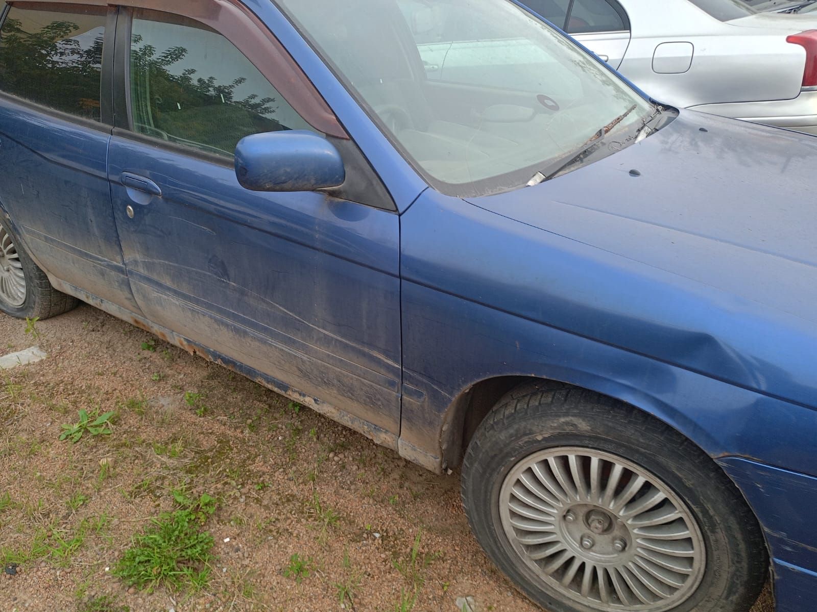 Легковой автомобиль Nissan Avenir, 2002 г.в., г/н О189МН154, номер кузова W11-502830, модель, № двигателя: QG18 225870А, цвет синий (залог)