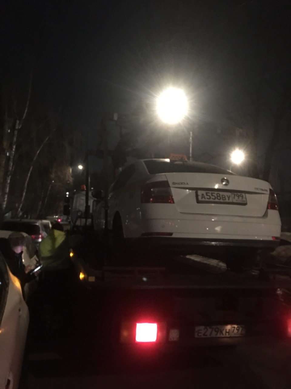 Легковой автомобиль Skoda Octavia, 2018 г.в., г/н А558ВУ799, VIN XW8AN2NE0JH025204, имеются сколы, царапины по всему кузову, раскраска Яндекс Такси, возможны скрытые повреждения, в залоге, должник Подъезжалов А.В., (Поручение ТУ Росимущества в РО от 28.04.2026 № 61-560-У). Адрес (местоположение): г. Москва.