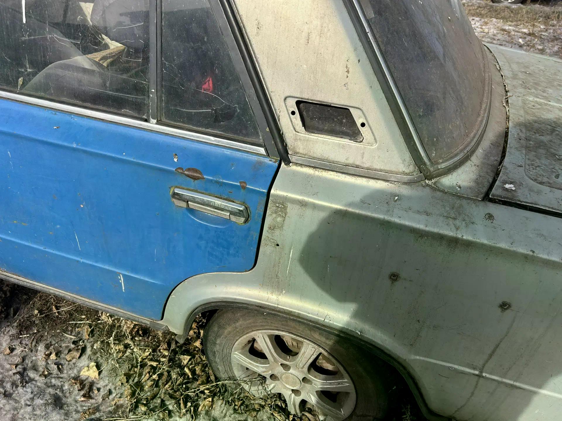 Автомобиль ВАЗ 21060, 2000 г.в., VIN XTA21060014284982, двигатель № 6255689, цвет серебристо желто-зеленый, комплектность и состояние не проверялась данное  имущество обращено в доход государства. Находится в с. Новоселово (Документы отсутствуют, )
