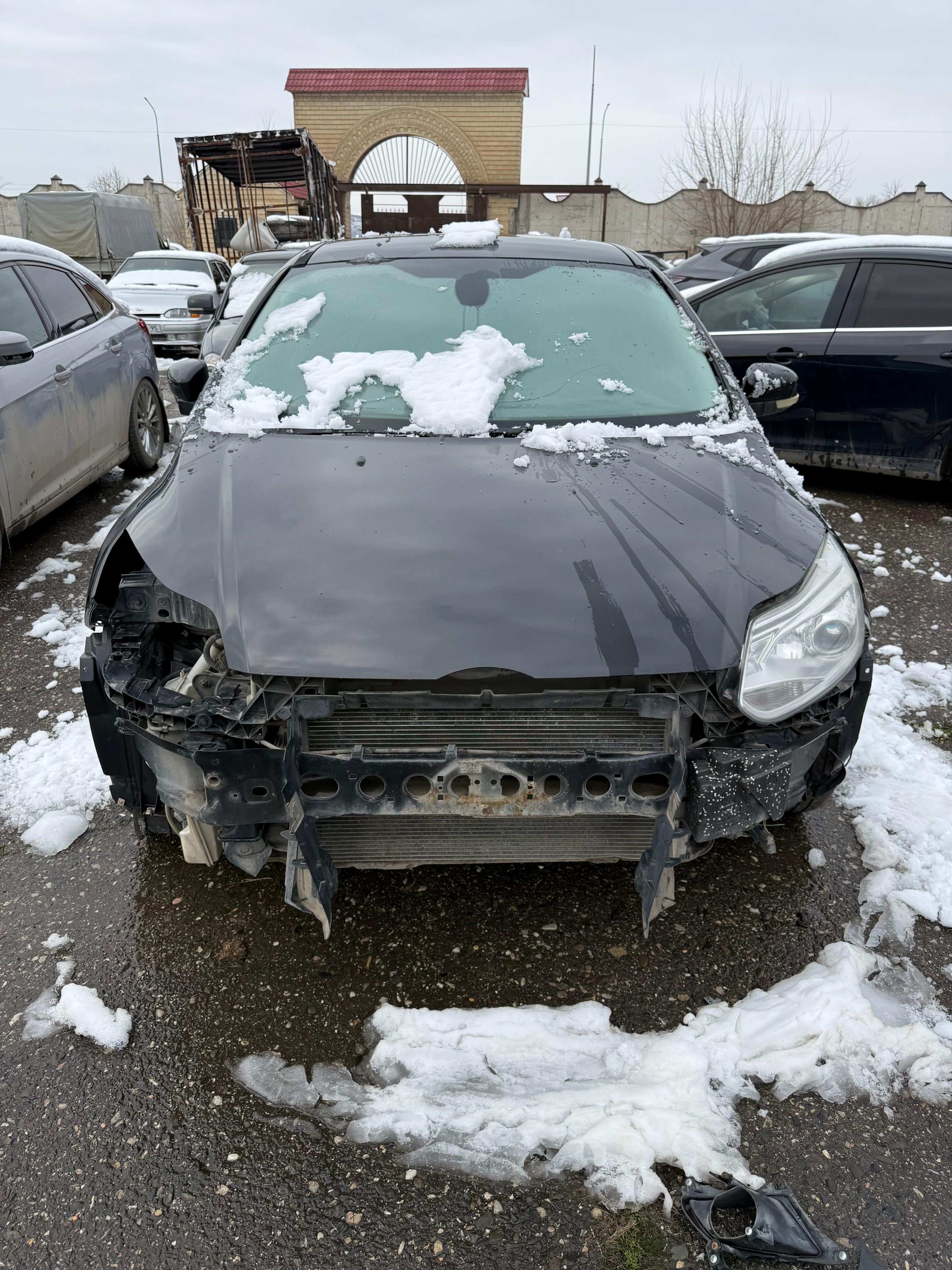 Автотранспортное средство марки Ford Focus, год выпуска 2014, цвет черный, VIN № Х9FMXXEEBMEU73769, г/н К678АО95. Транспортное средство находится в аварийном, нерабочем техническом состоянии. Документы и ключ зажигания отсутствуют