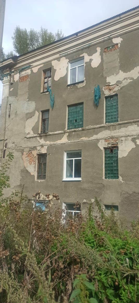 Государственное имущество, находящееся в собственности Алтайского края: здание - общежитие площадью 4503,4 кв. м, кадастровый номер 22:02:060005:5000, расположенное по адресу: Алтайский край, Алтайский район, Алтайский сельсовет, с. Алтайское, ул. Советская, здание 189г; земельный участок площадью 4576 кв. м, кадастровый номер 22:02:060005:5816, расположенный по адресу: Алтайский край, Алтайский район, Алтайский сельсовет, с. Алтайское, ул. Советская, 189г