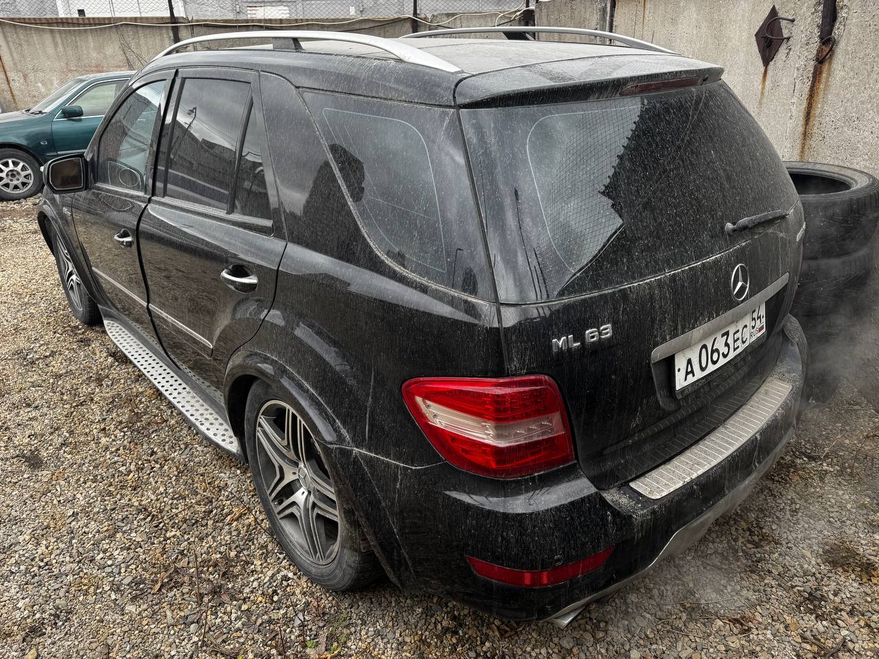 Легковой автомобиль (универсал) Mercedes Benz ML 63, 2008 г.в., г/н А063ЕС54, VIN: WDC1641771A451904, цвет черный (залог)
