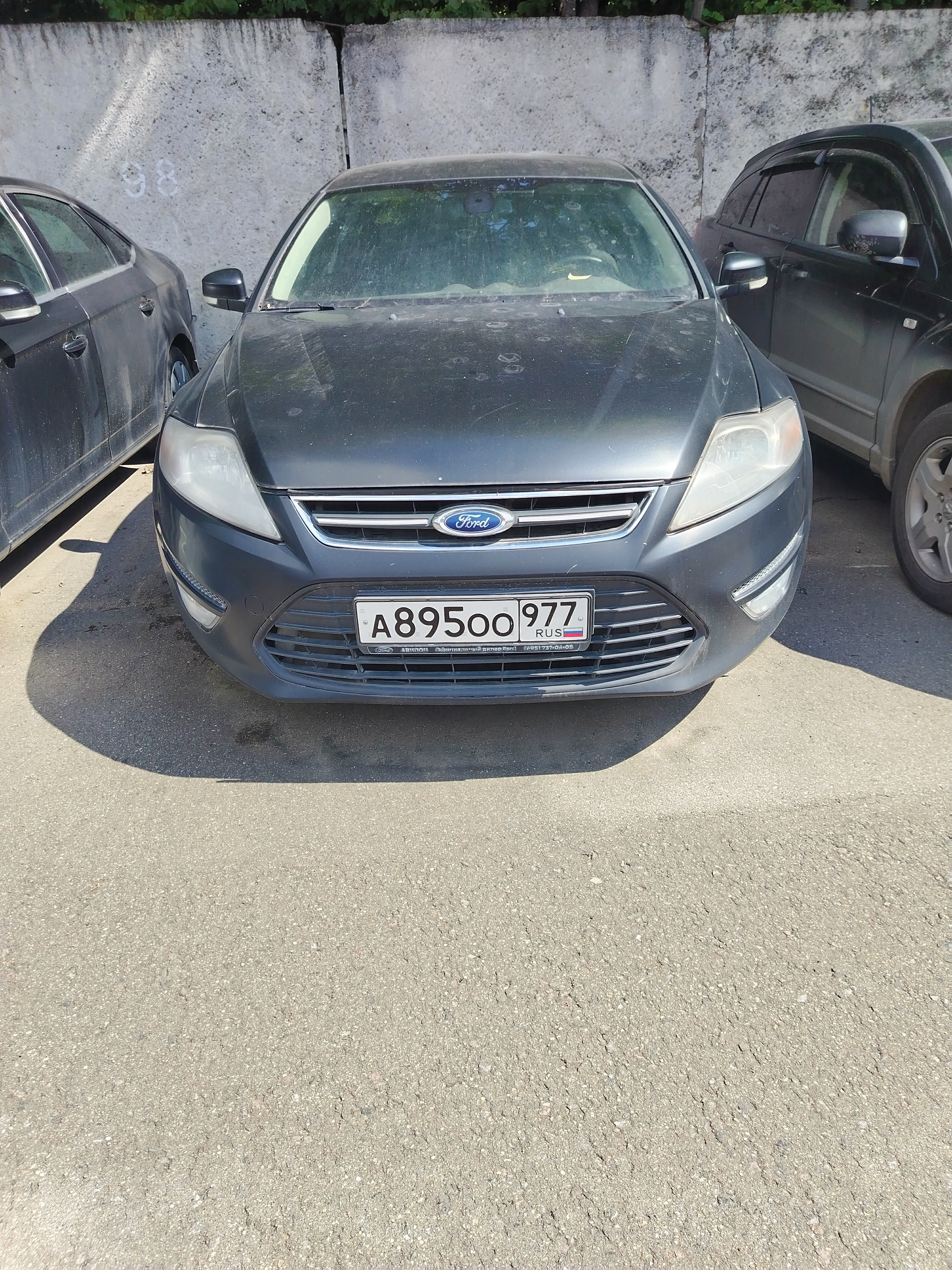 Легковой автомобиль