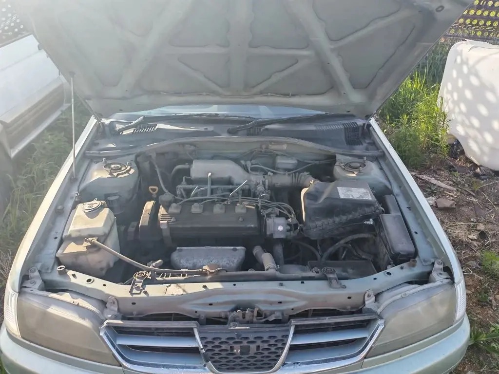 Автомобиль марки «TOYOTA CARINA» номер кузова AT2120064159