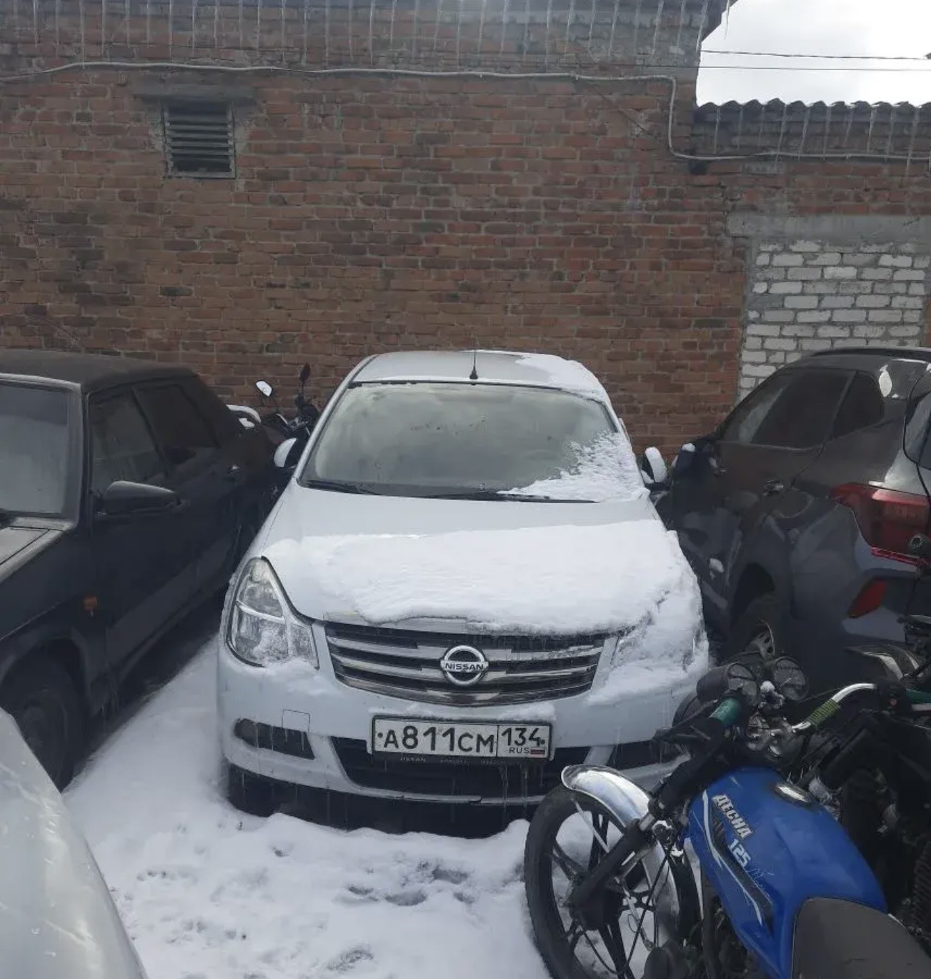 Ниссан Альмера,