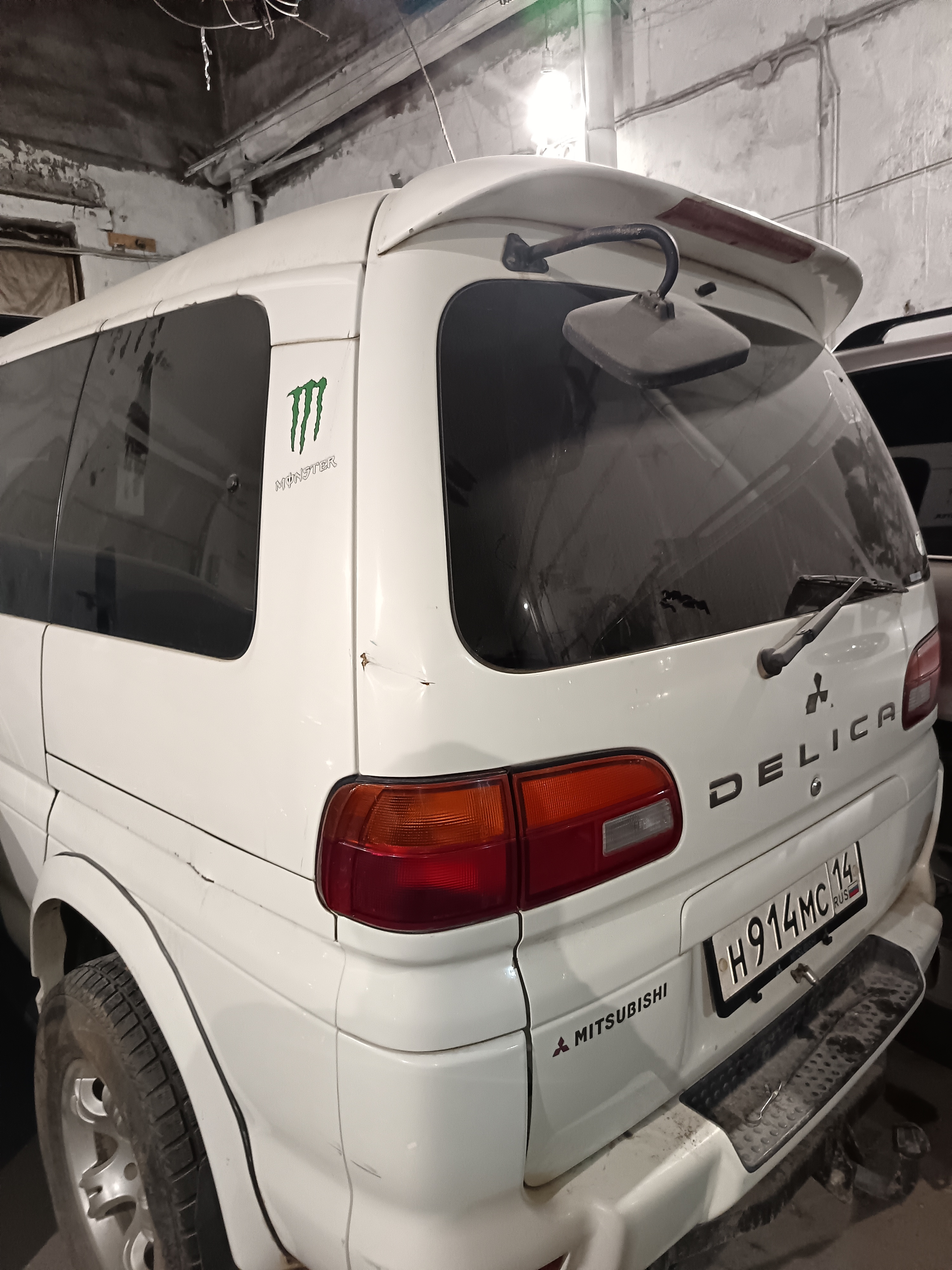 Mitsubishi Delica, тип легковой, кузов № PD6W-0701269, 2001 г.в. Местонахождение: РС(Я), Алданский район, п. Н. Куранах. Собственник Окороков А.Ю.