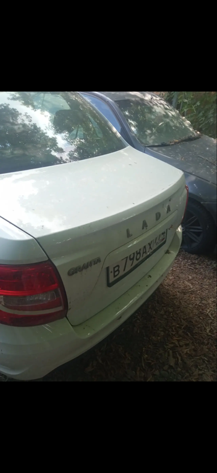 Легковой автомобиль LADA GRANTA, 2021 г.в., г/н: В798АХ774, VIN: ХТА219040М0799108, цвет – белый (залог, повтор)
