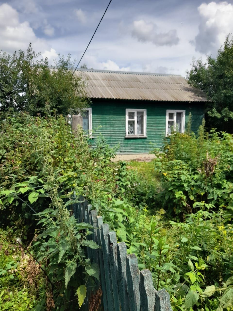 Здание 69,3 кв.м и земельный участок 308 кв.м, расположенные по адресу: Российская Федерация, Курская область, Железногорский район, Рышковский сельсовет, д. Басово-Заречье, д. 38 А